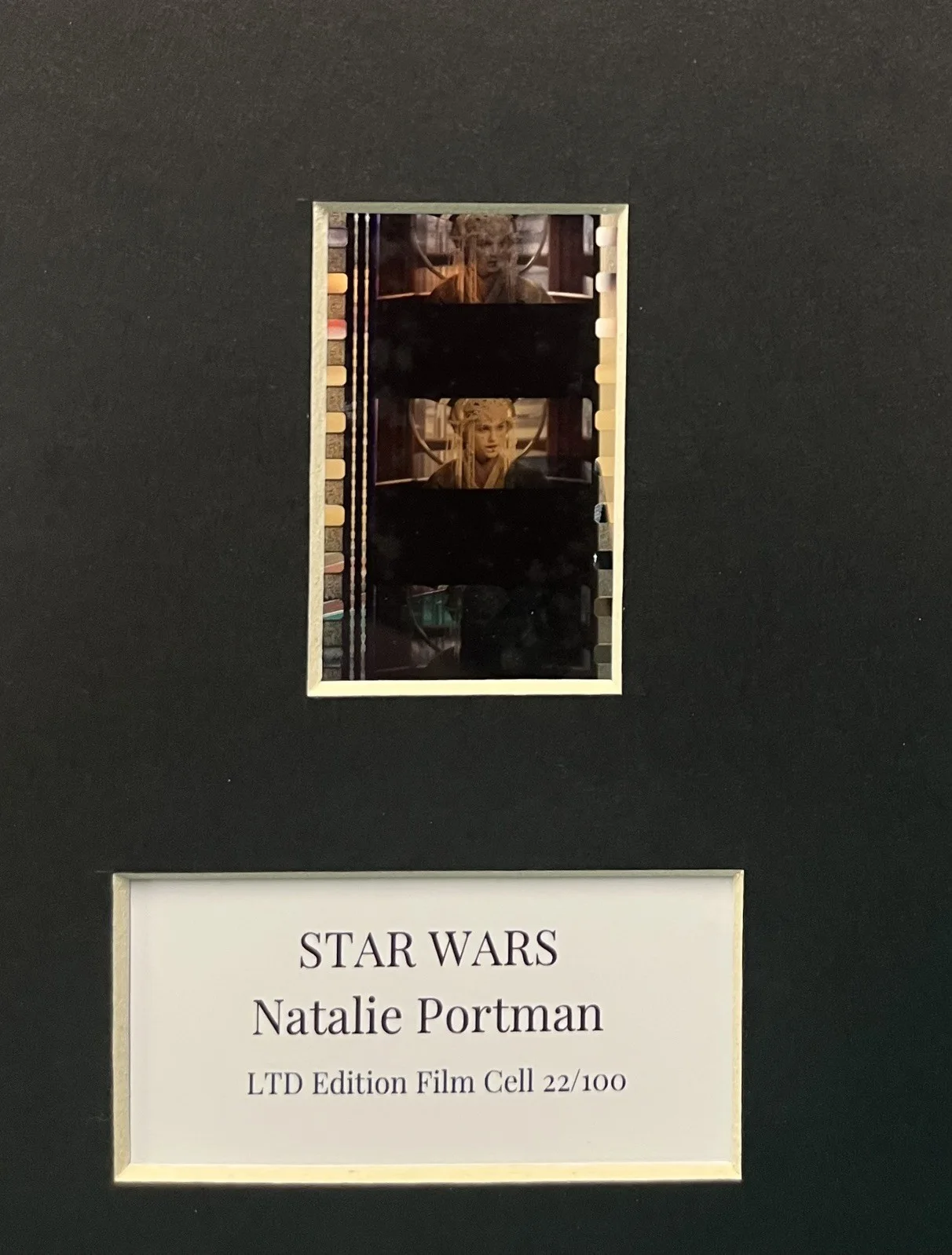 NATALIE PORTMAN. Star Wars 35mm Film Cell Mounted Display, изображение 3