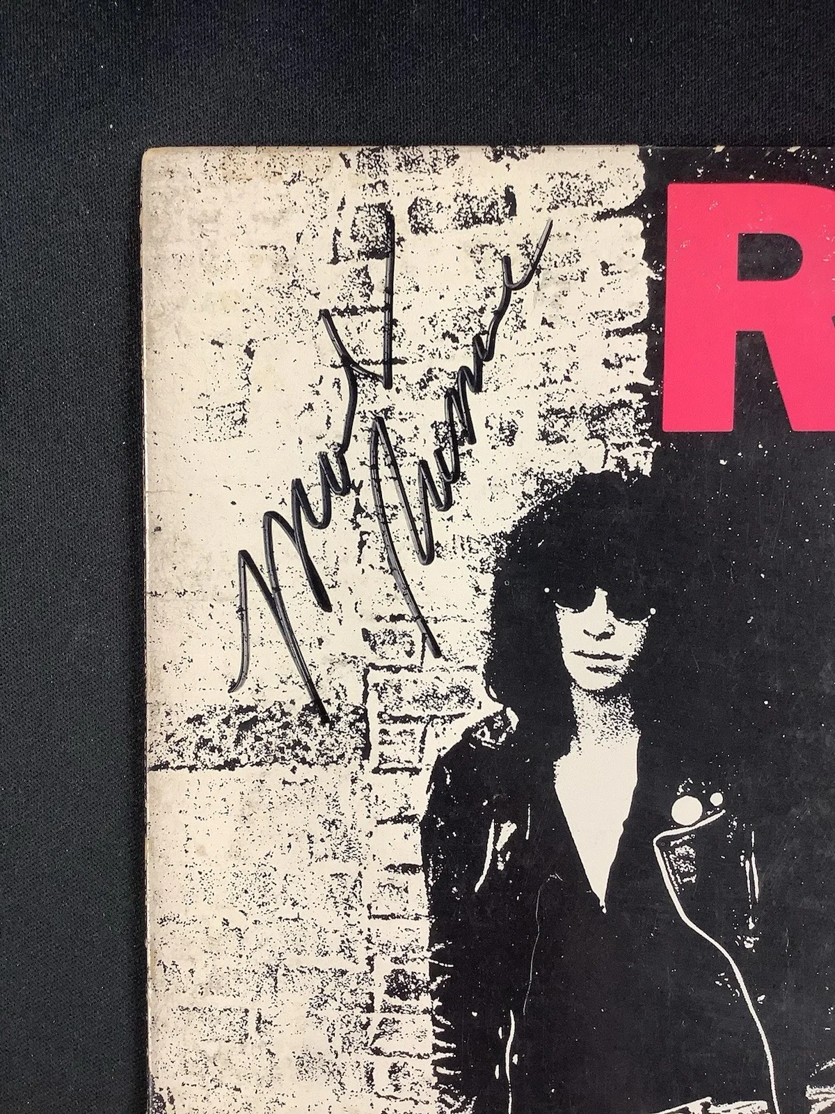 The Ramones Signed Album Vinyl Rocket To Russia 4X Autograph Joey Ramone JSA, изображение 2