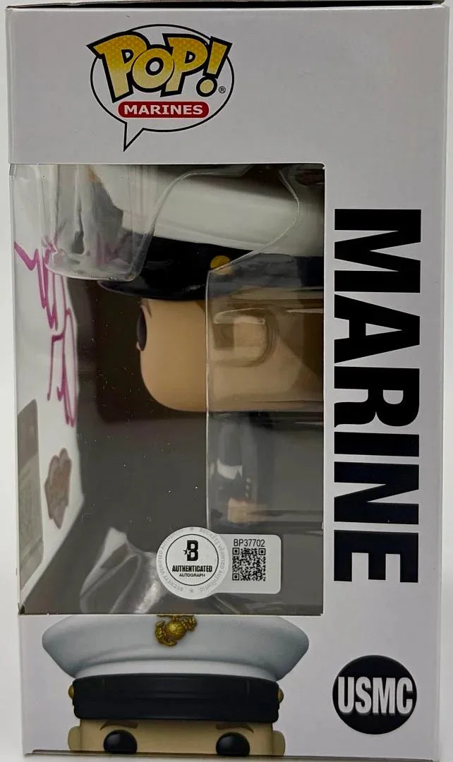 Alec Baldwin signed U.S. Marines Funko w/ Lt. Ryan insc - Beckett COA *RARE*, изображение 3