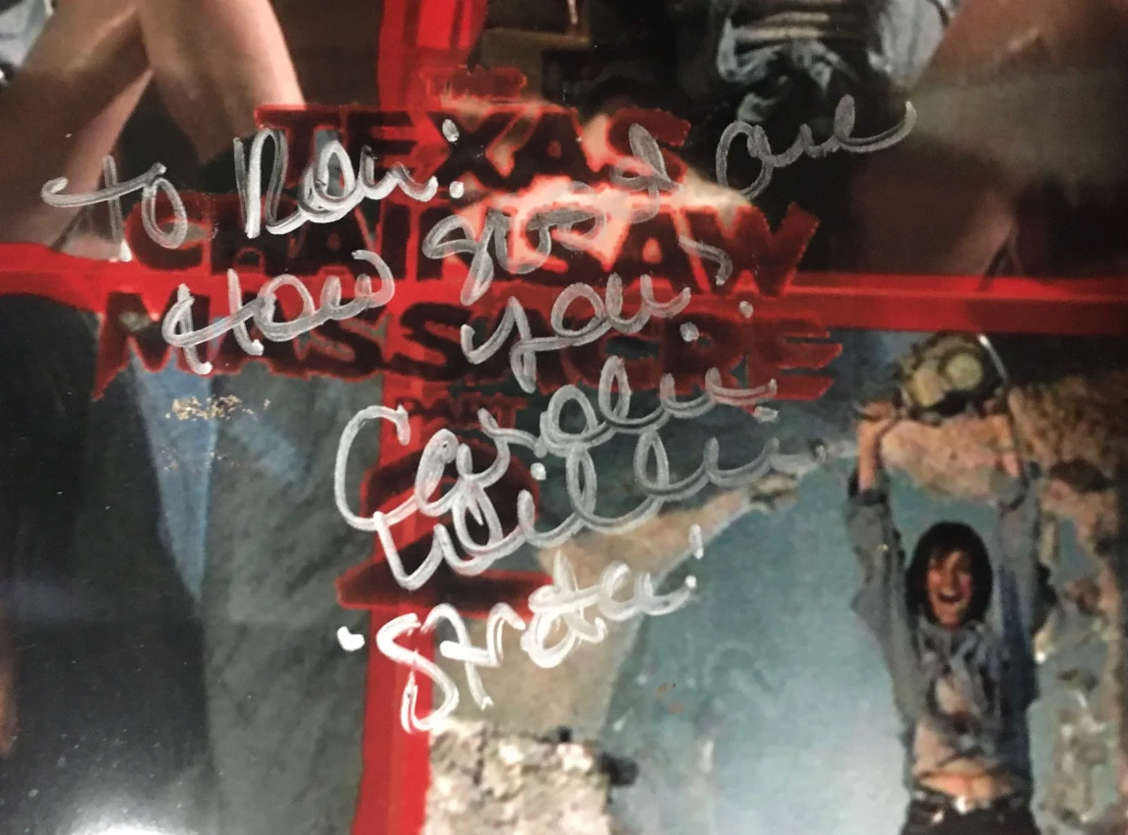 Caroline Williams — CAROLINE WILLIAMS SCREAMING! 8x10 AUTOGRAPHED PHOTO! Texas Chainsaw Massacre 2!, изображение 2