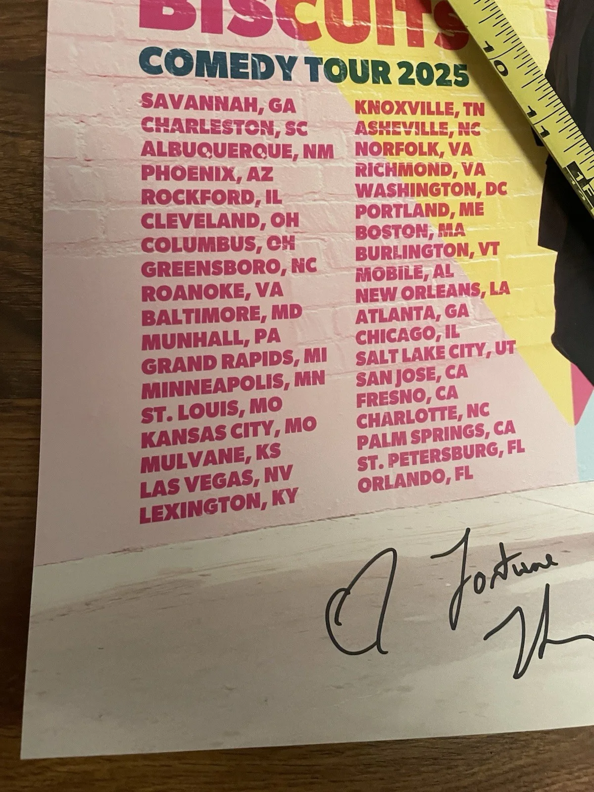 FORTUNE FEIMSTER 2025 Autographed Tour Poster Takin’ Care Of Biscuits ZOOTOPIA 2, изображение 2