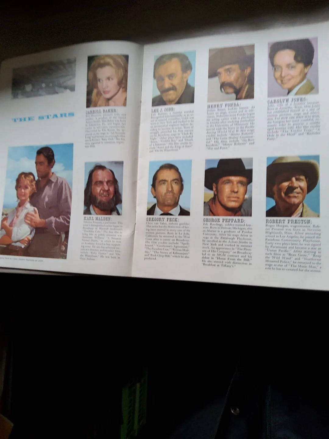 CINEMA PROGAMME 1962,HOW THE WEST WAS WON,HENRY FONDA,GREGORY PECK,JOHN WAYNE,, изображение 3