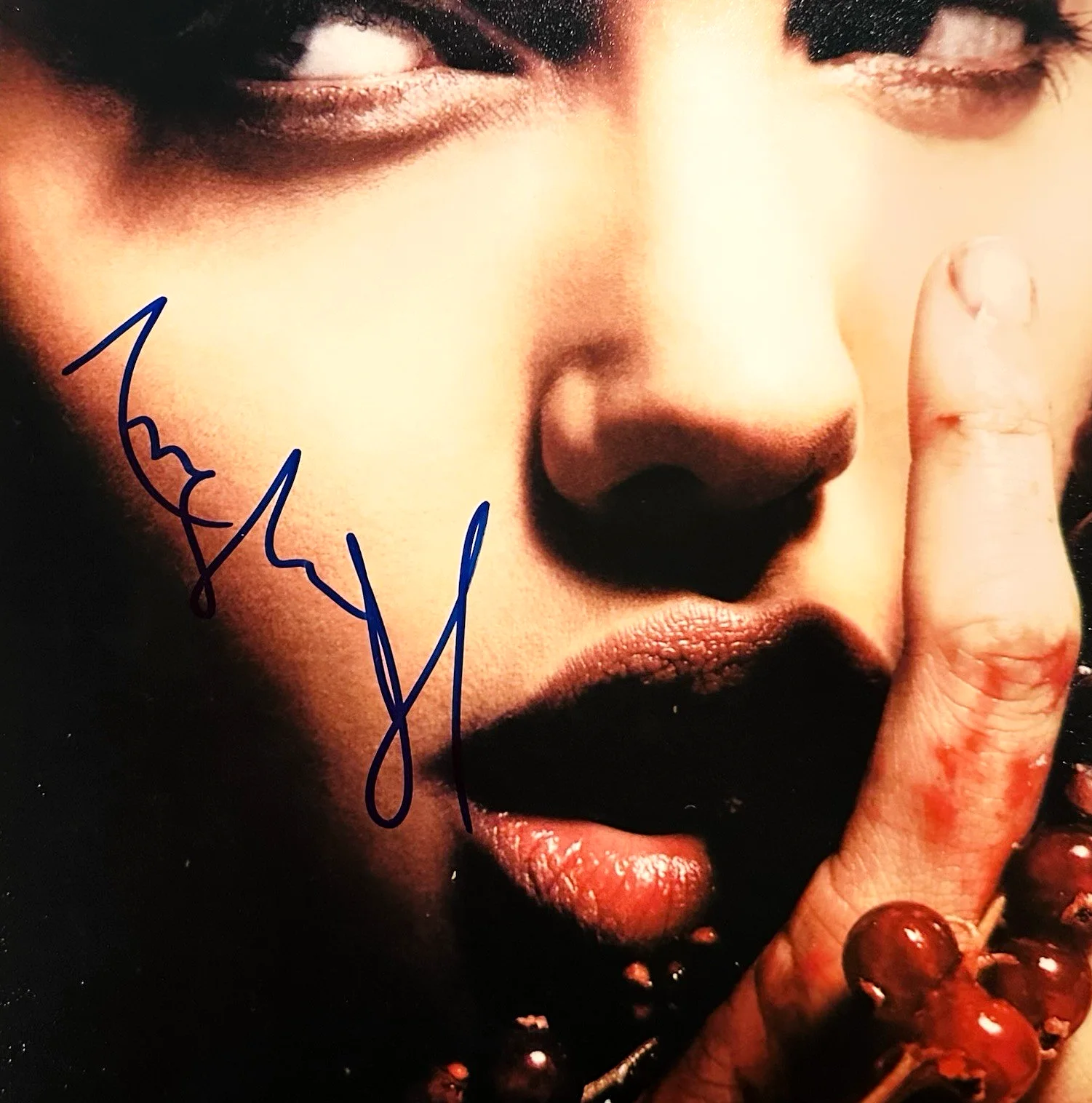 Angelina Jolie Signed 8x10 Photo Lara Croft Mr. & Mrs. Smith PSA/DNA Autograph, изображение 3