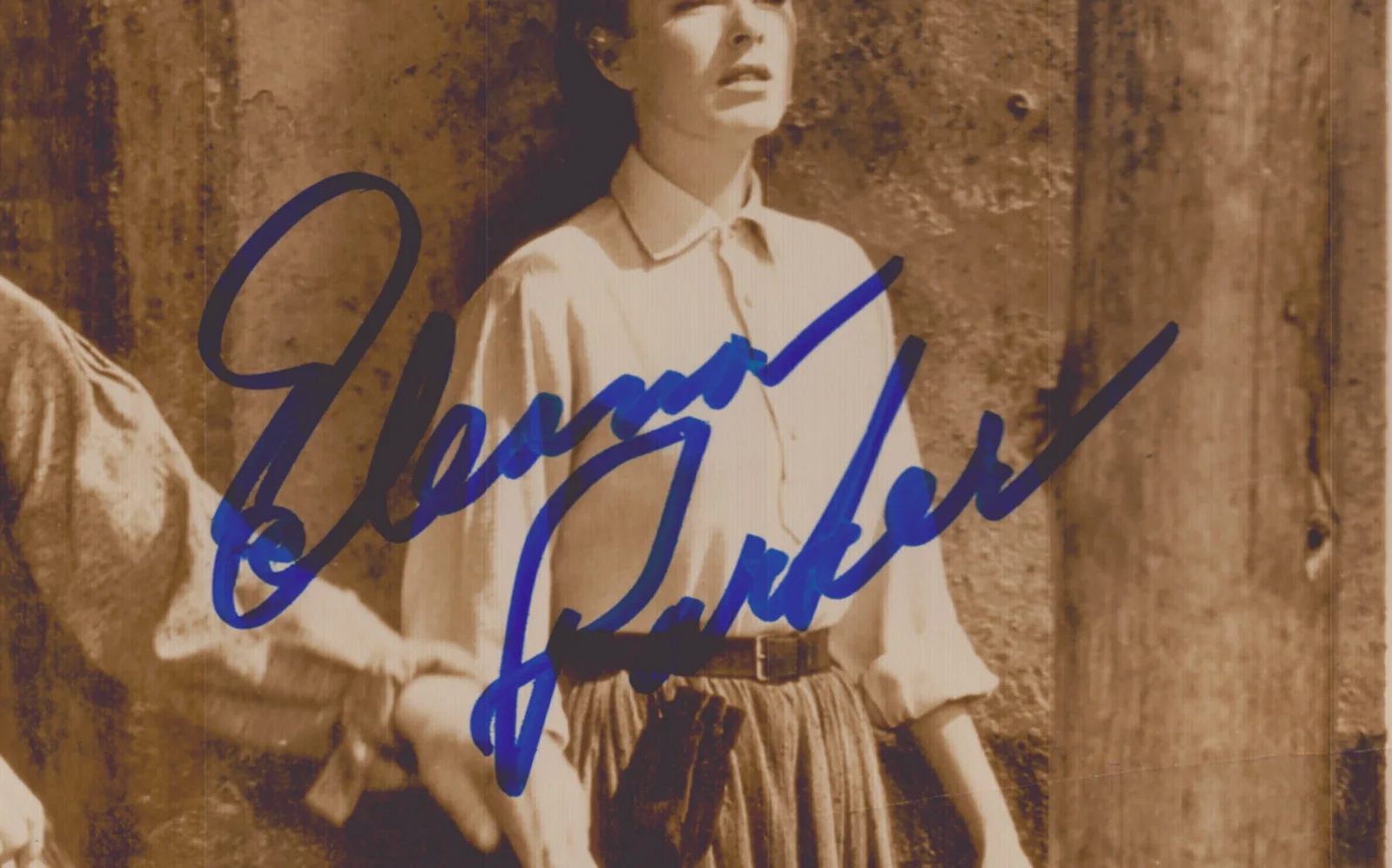 Eleanor Parker — ELEANOR PARKER - PRINTED PHOTOGRAPH SIGNED IN INK, image 2