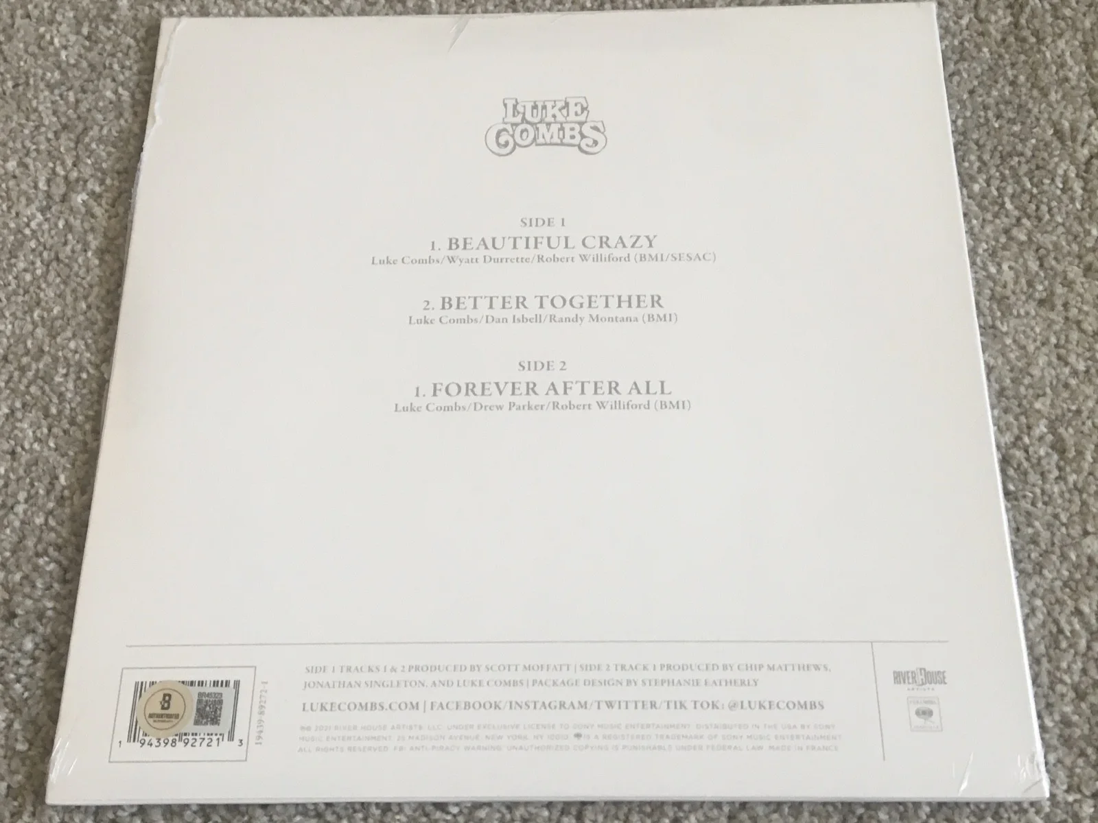 Luke Combs The Trilogy Signed Vinyl Record BECKETT BAS COA NICE AUTOGRAPH No CD, image 3
