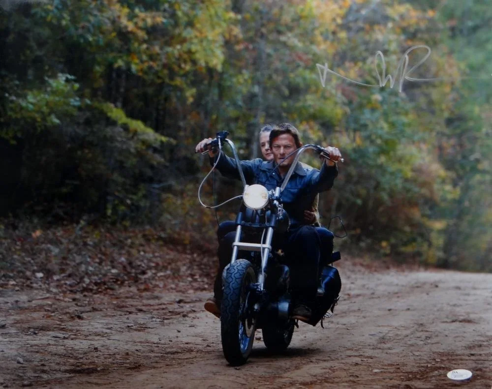 Norman Reedus Autographed Walking Dead 16x20 Motorcycle Photo *R- JSA Auth, изображение 4
