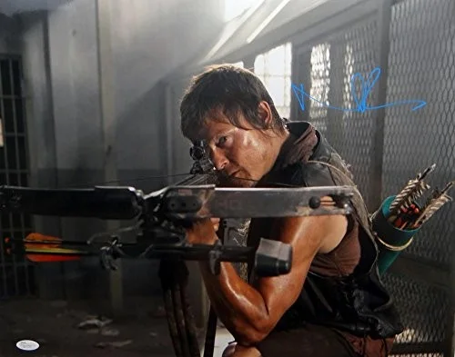 NORMAN REEDUS — Norman Reedus Signed Walking Dead 16x20 Crouching W/ Crossbow Photo *Teal JSA Au, изображение 3