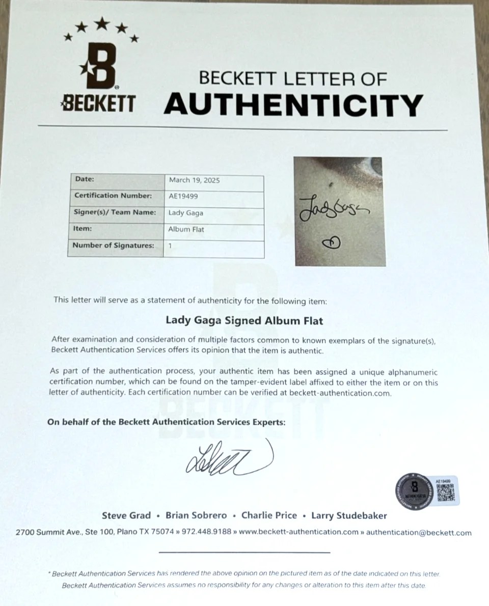 LADY GAGA SIGNED MAYHEM STORE EXCLUSIVE LP COVER ALBUM FLAT AUTOGRAPH BAS COA, image 3