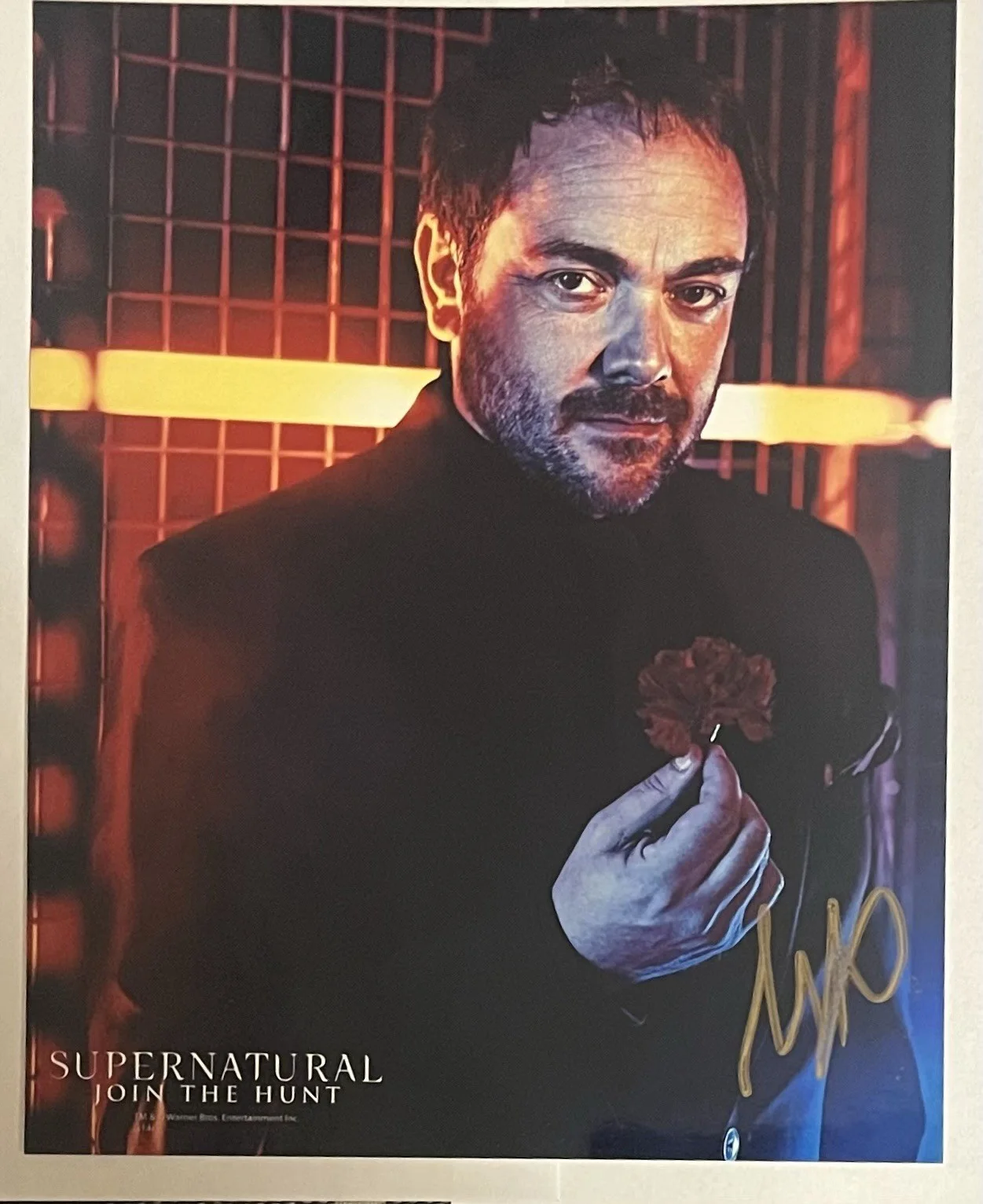 Mark Sheppard — Mark Sheppard As Crowley SIGNED SUPERNATURAL 8x10 Photo The King Of Hell SWAU, изображение 2