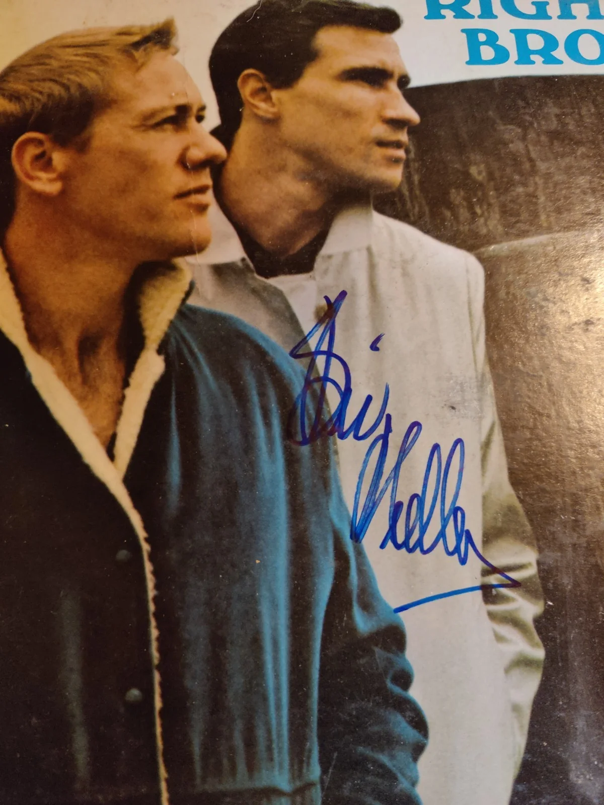 Righteous Brothers Bill Medley Autographed Album Go Ahead and Cry, image 2