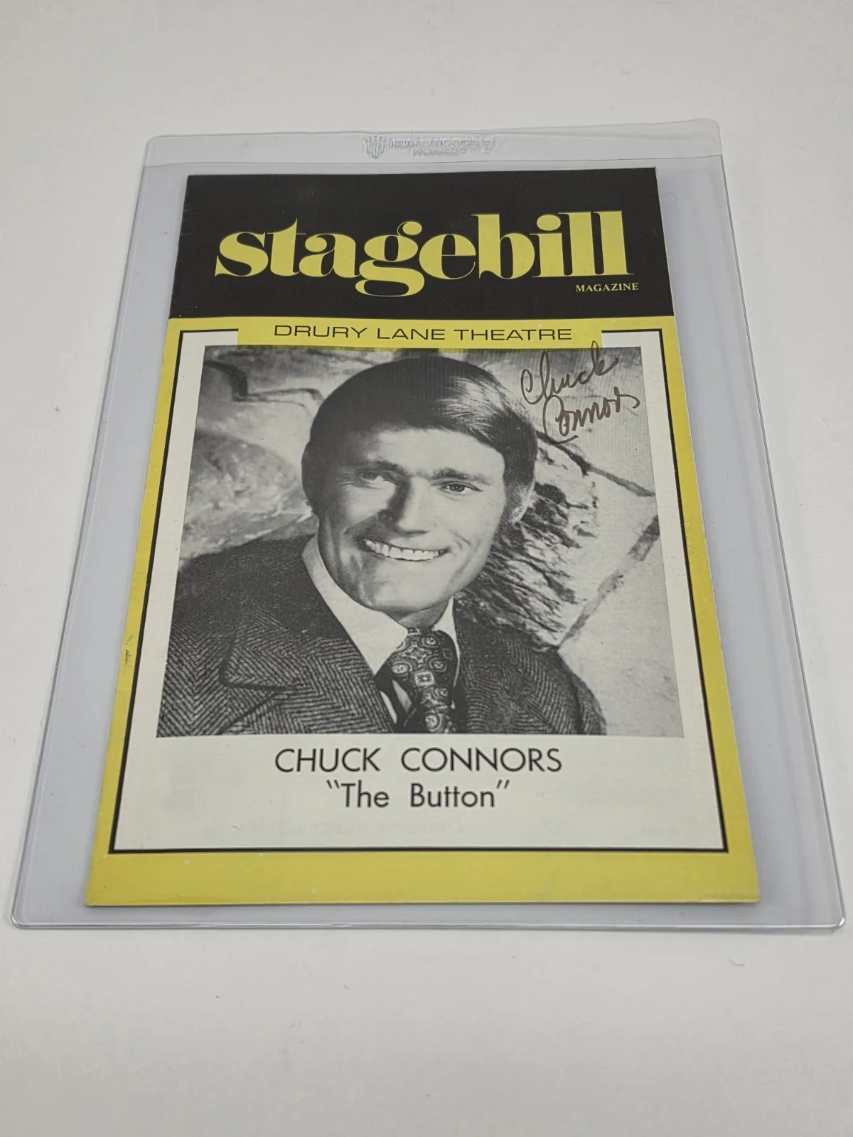Chuck Connors — Chuck Connors Signed Stagebill "The Button" Drury Lane Theatre Auto JSA Cert