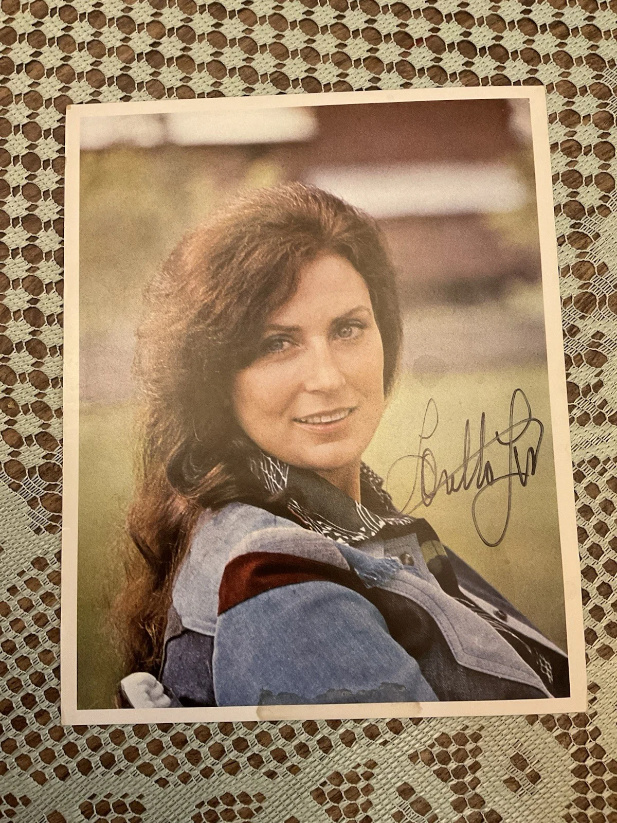 Real Autographed 8 x 10 photograph of Loretta Lynn rare hard to find MAKE OFFER, изображение 4