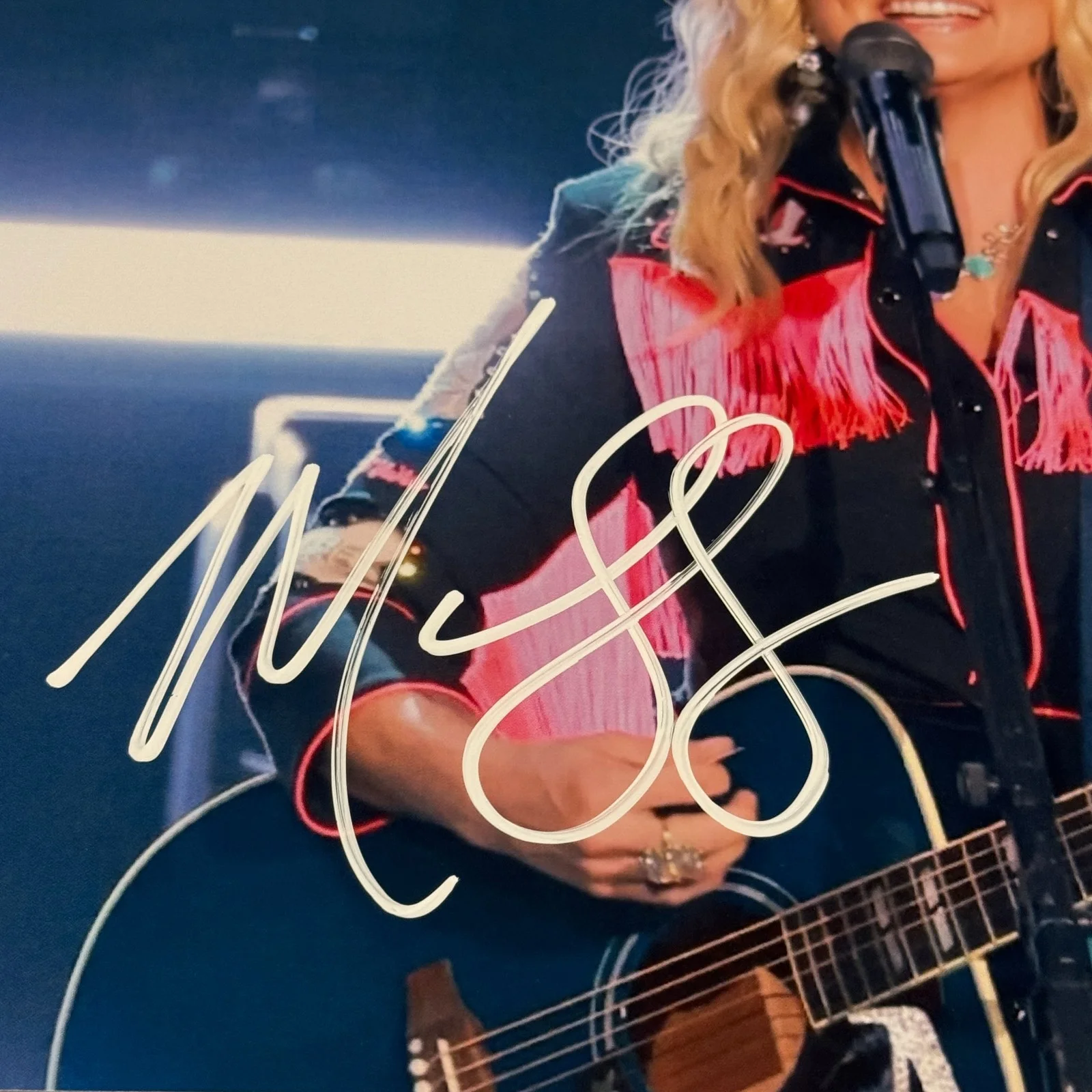 MIRANDA LAMBERT SIGNED AUTOGRAPHED 8X10 PHOTOGRAPH BEAUTIFUL AUTO PHOTO W/ COA, image 3