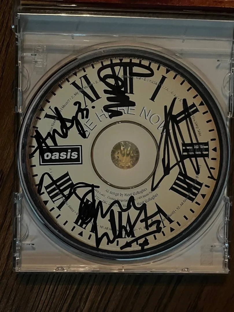 Fully Signed "Oasis--"Be Here Now" CD---Original & HSA Authenticated, image 4