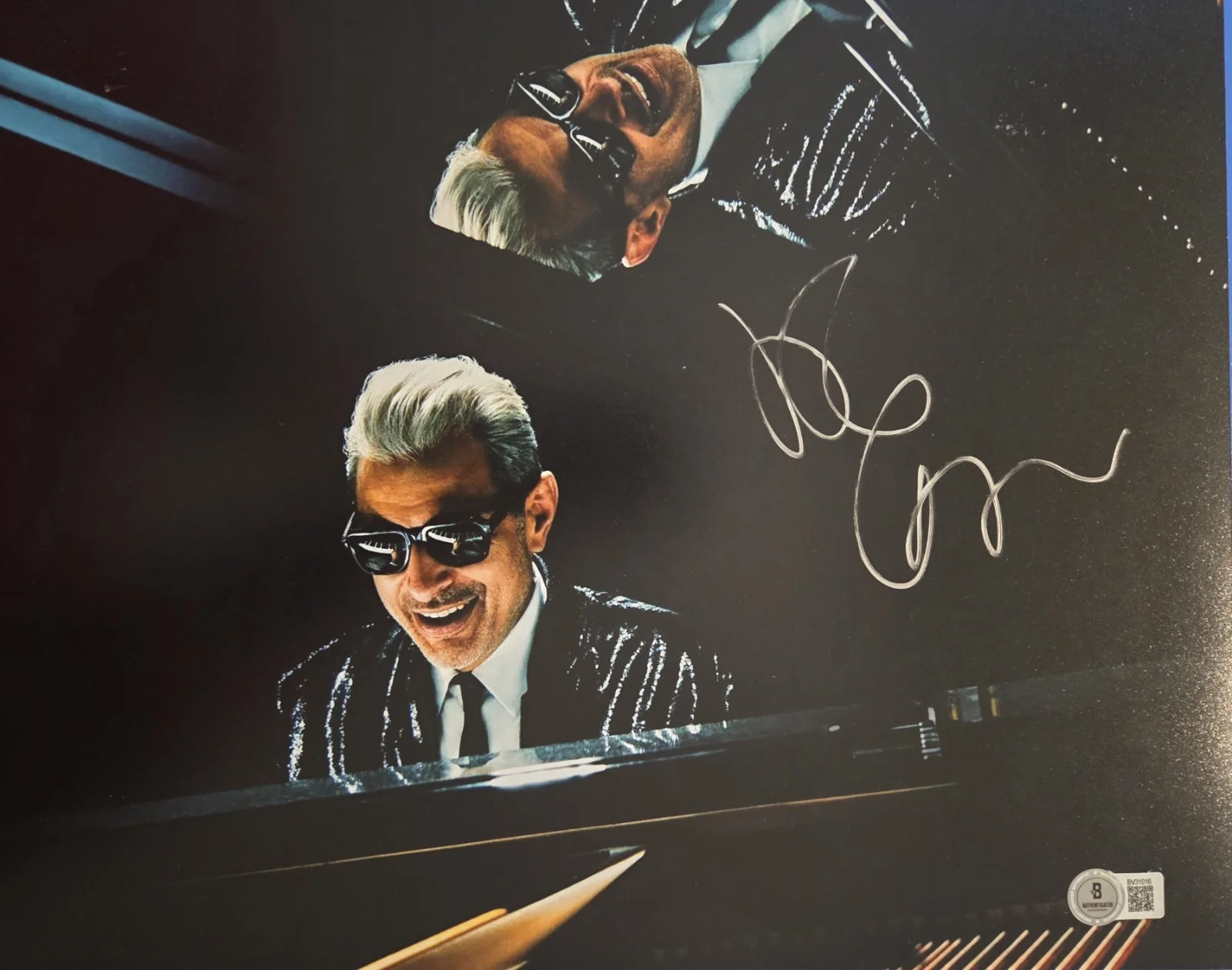 Jeff Goldblum — Jeff Goldblum The Fly Jurassic Park Autographed 11x14 BAS COA