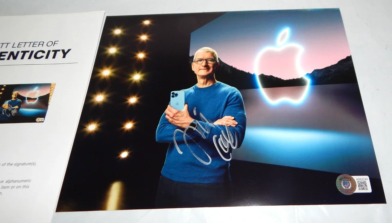 Tim Cook — TIM COOK Apple CEO Signed Autographed 8 x 10" Color Photo Beckett Letter COA LOA, изображение 2