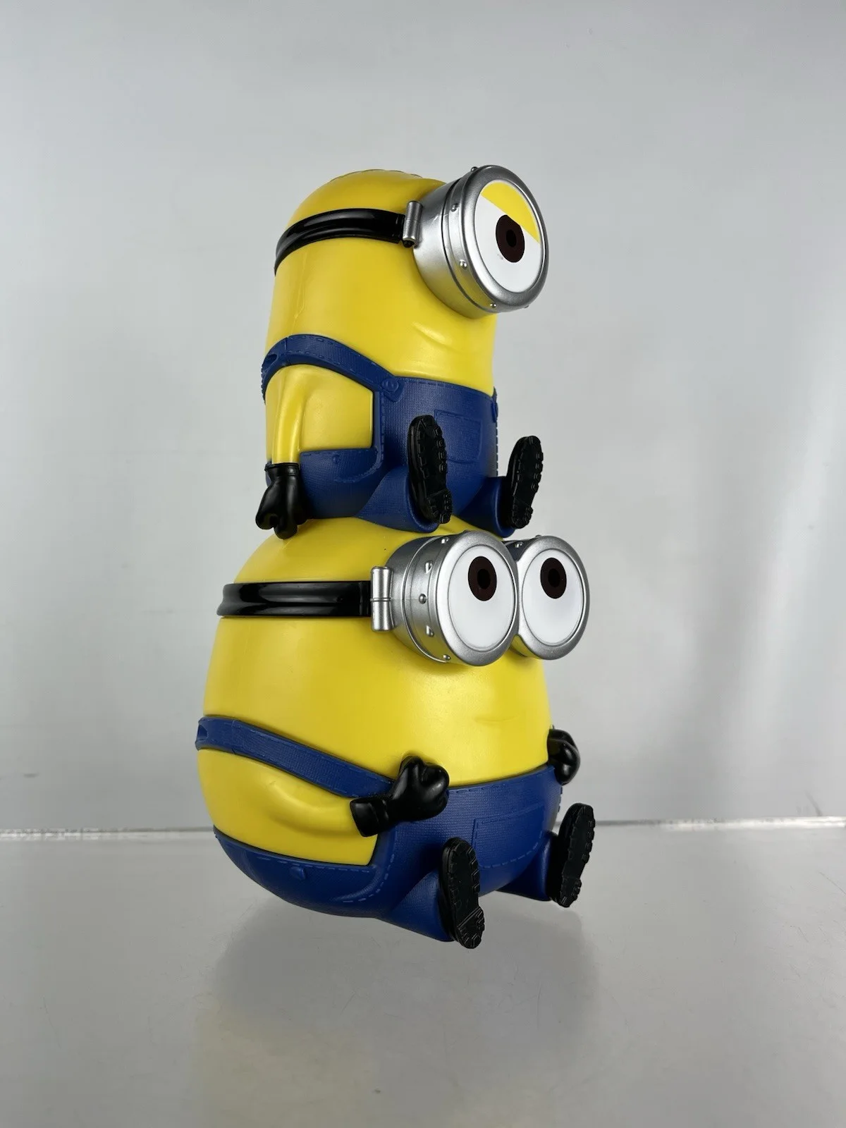Minions Rise of Gru Plastic Drinking Cup UK Cinema ONLY Promo Totem Bob Stuart, изображение 3