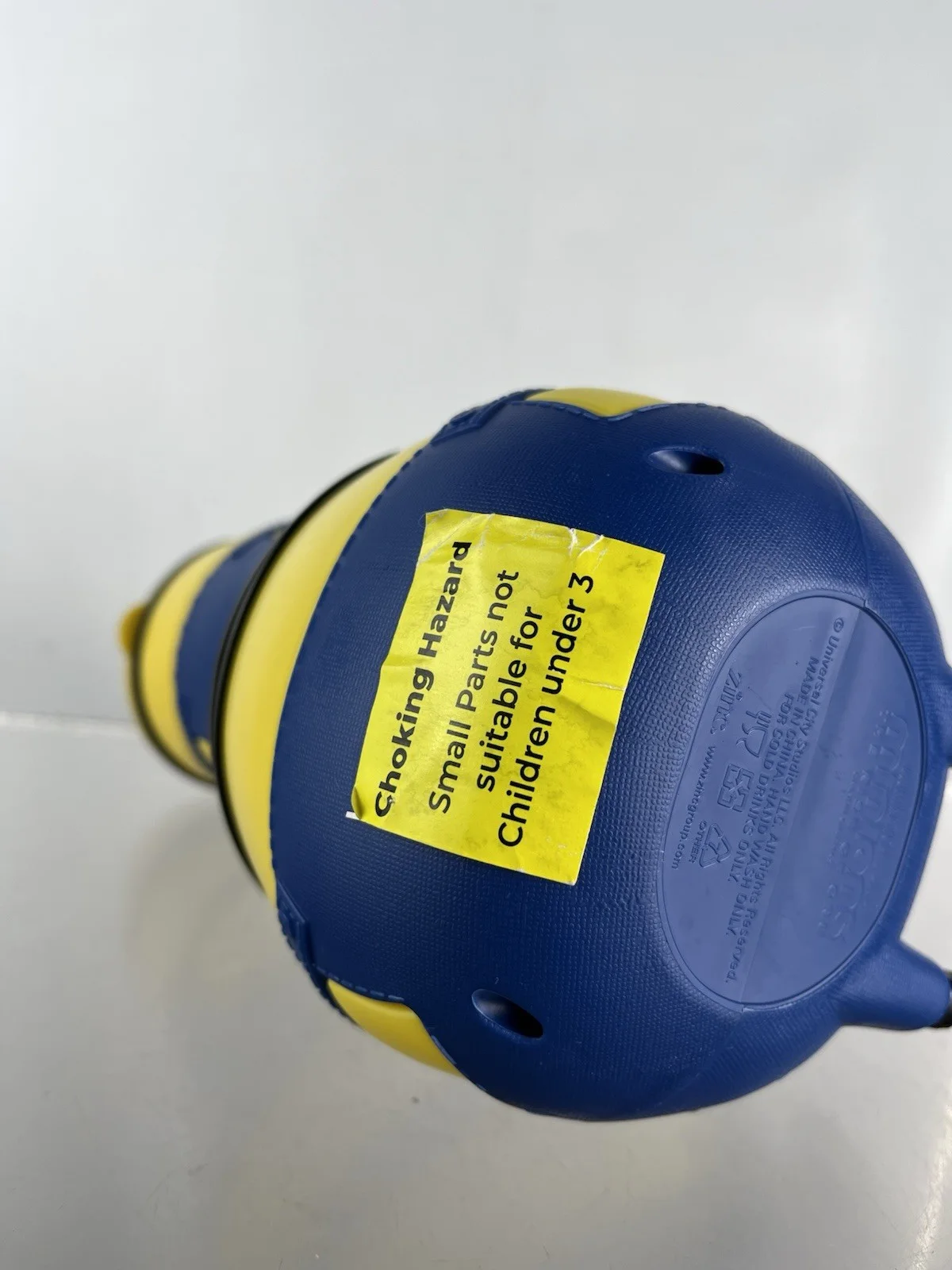 Minions Rise of Gru Plastic Drinking Cup UK Cinema ONLY Promo Totem Bob Stuart, изображение 4