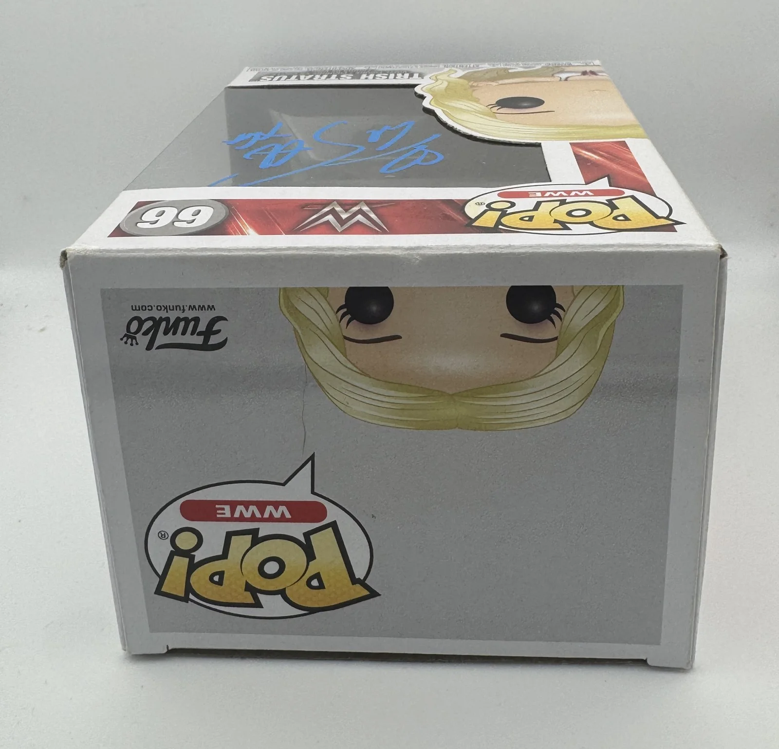 Trish Stratus — Trish Stratus AUTOGRAPH Signed WWE Wrestling 66 Funko Pop Vinyl Figure ACOA, изображение 3