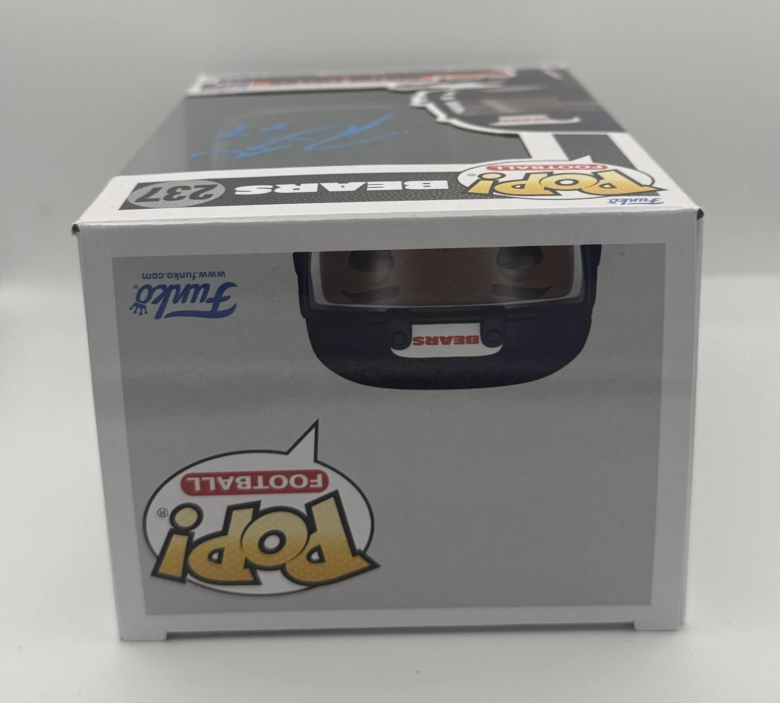 Justin Fields — Justin Fields AUTOGRAPH Signed Chicago Bears Quarterback 237 Jets Funko Pop ACOA, image 3