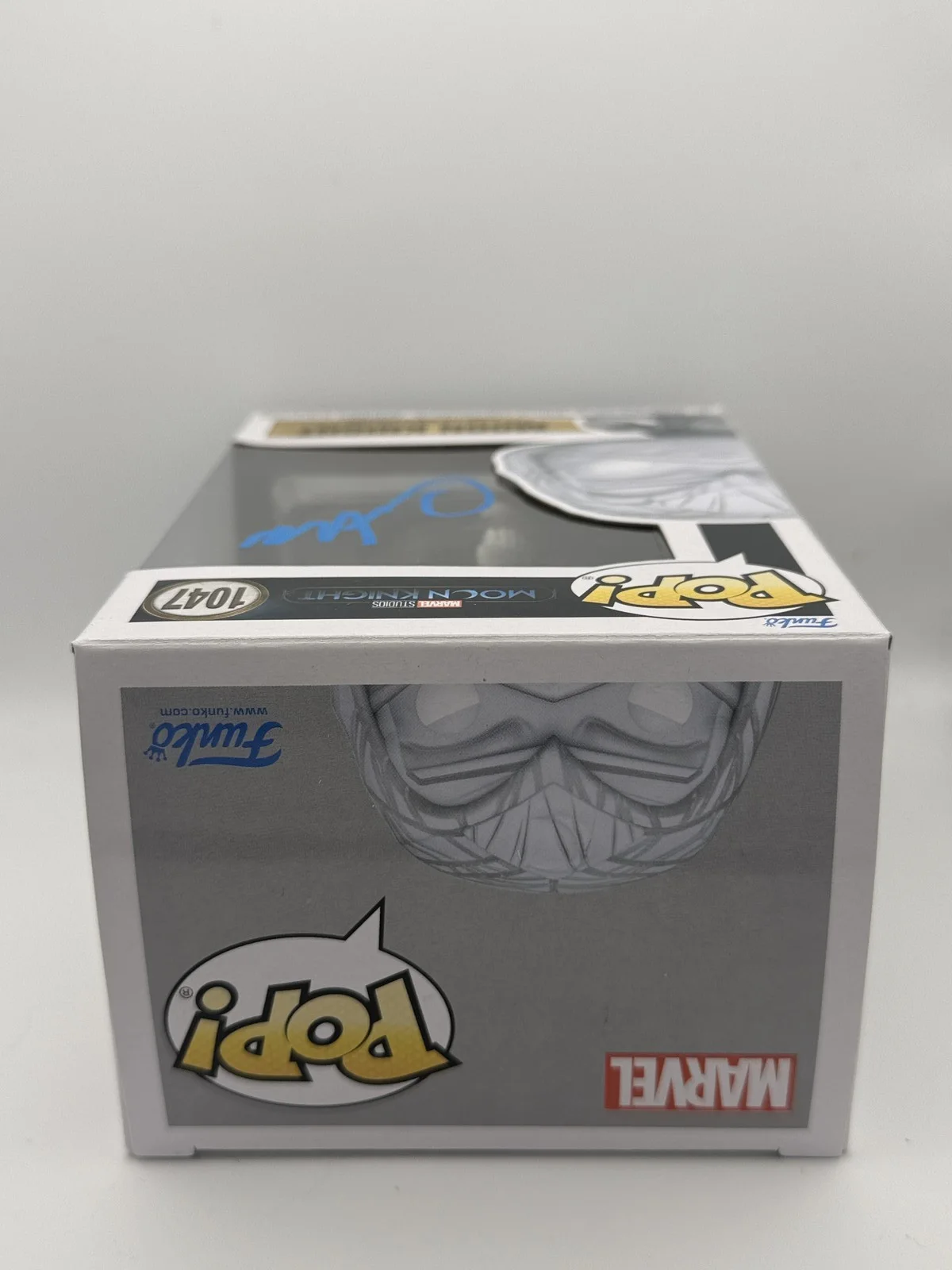 Oscar Isaac — Oscar Isaac "Moon Knight" AUTOGRAPH Signed 'Moon Knight' 1047 Funko Pop ACOA, изображение 3