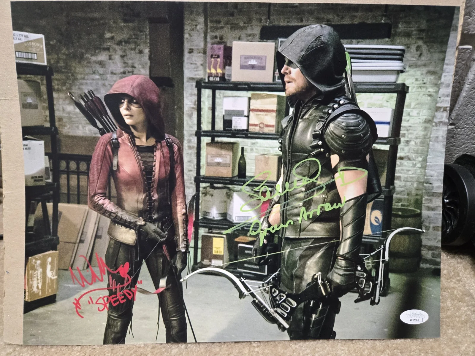 Willa Holland — Stephen Amell & Willa Holland DUAL SIGNED 11x14 Photo #2! JSA COA! Arrow! Speedy