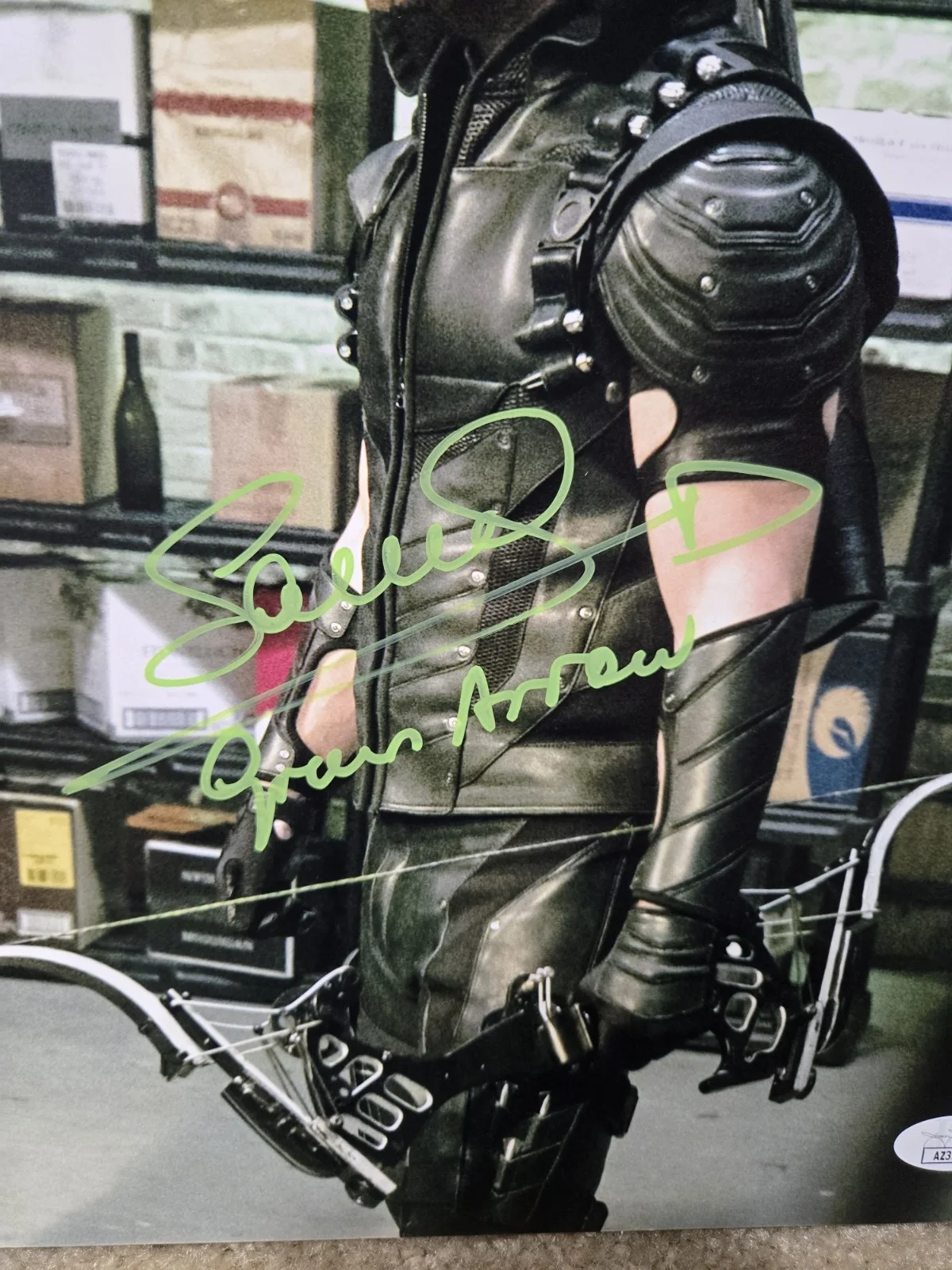 Willa Holland — Stephen Amell & Willa Holland DUAL SIGNED 11x14 Photo #2! JSA COA! Arrow! Speedy, image 2