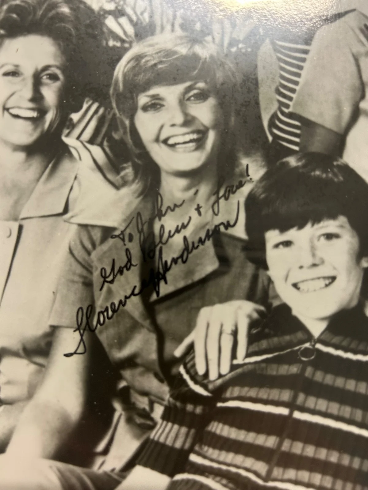 Florence Henderson, The Brady Bunch autographed photo, image 2