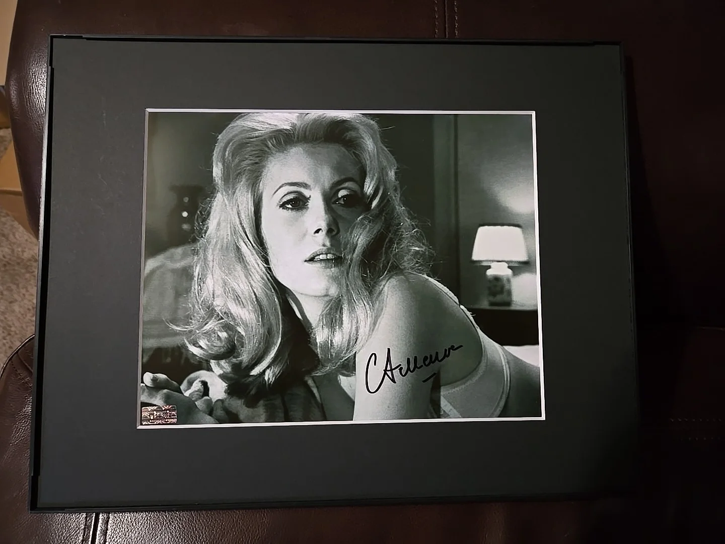 catherine deneuve — Sexy Hot Actress CATHERINE DENEUVE signed autographed framed 8x10 photo COA, изображение 5