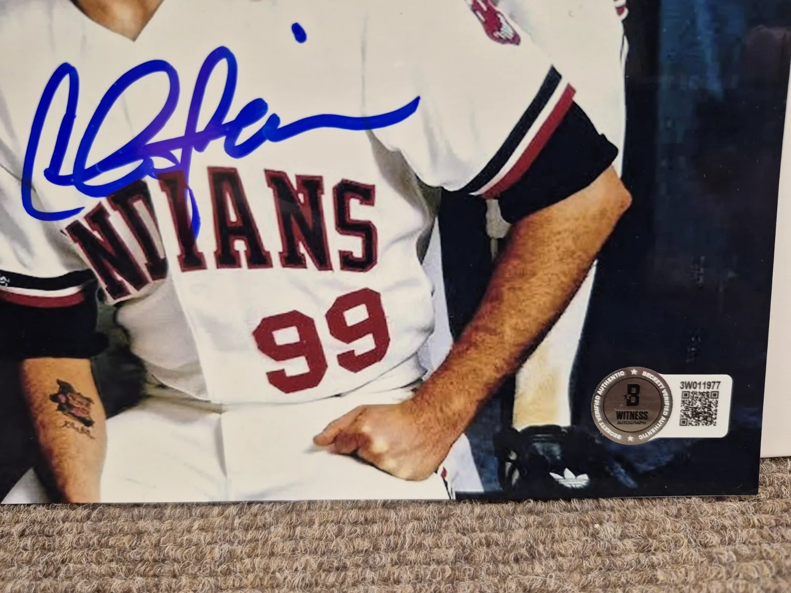 Signed 8x10 Charlie Sheen MAJOR League. Beckett Certified Autograph, изображение 2