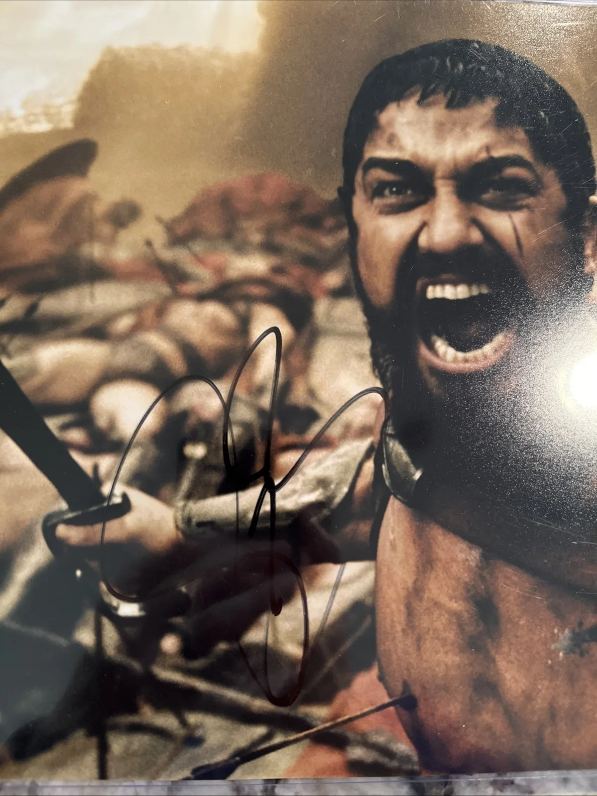 Gerard Butler — Gerard Butler 300 Signed 11x14 Photo With Global Authentication COA., image 3