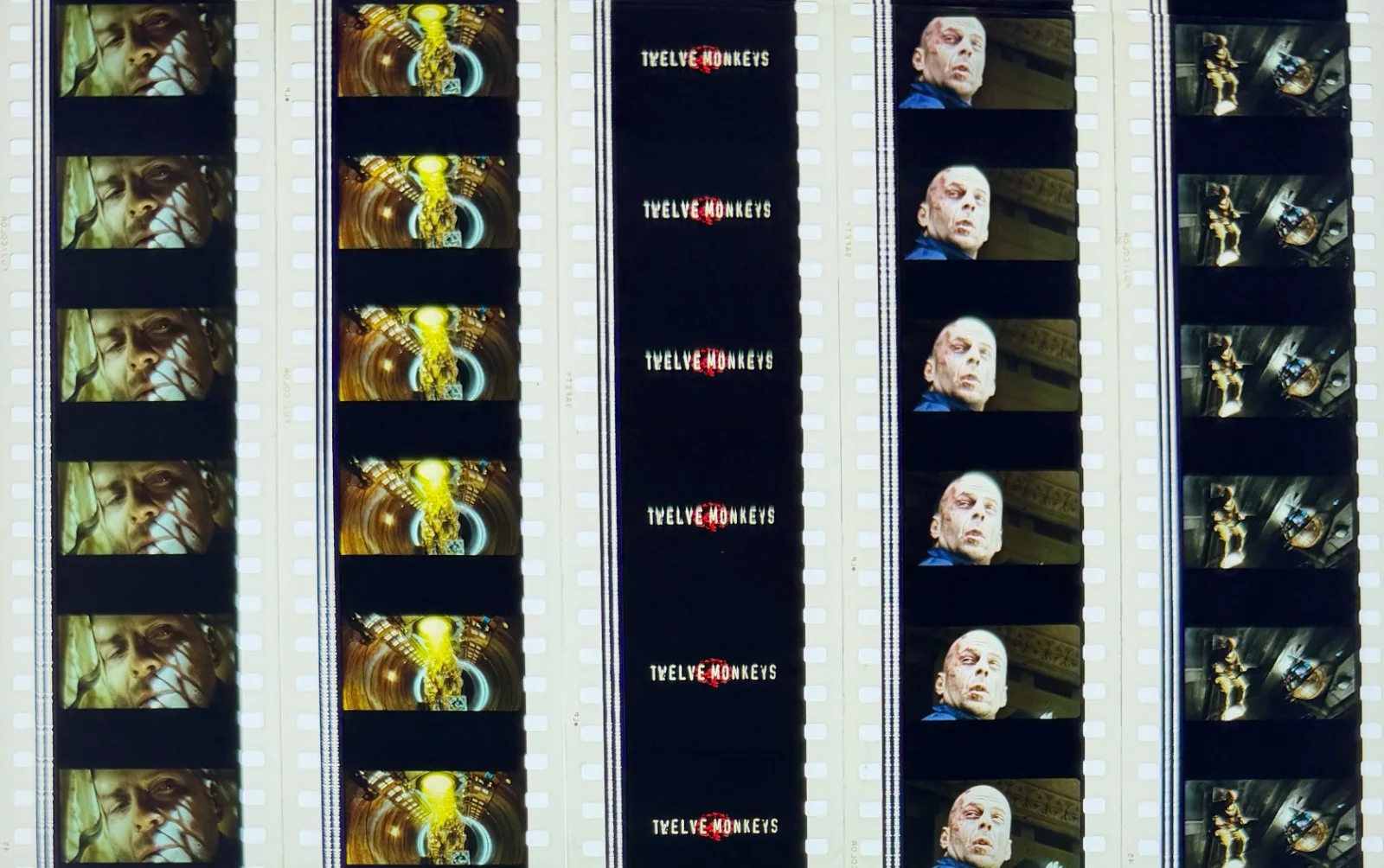 Terry Gilliam's Twelve Monkeys 1995 Rare Very Unmounted Genuine 35mm Film Cells, изображение 3