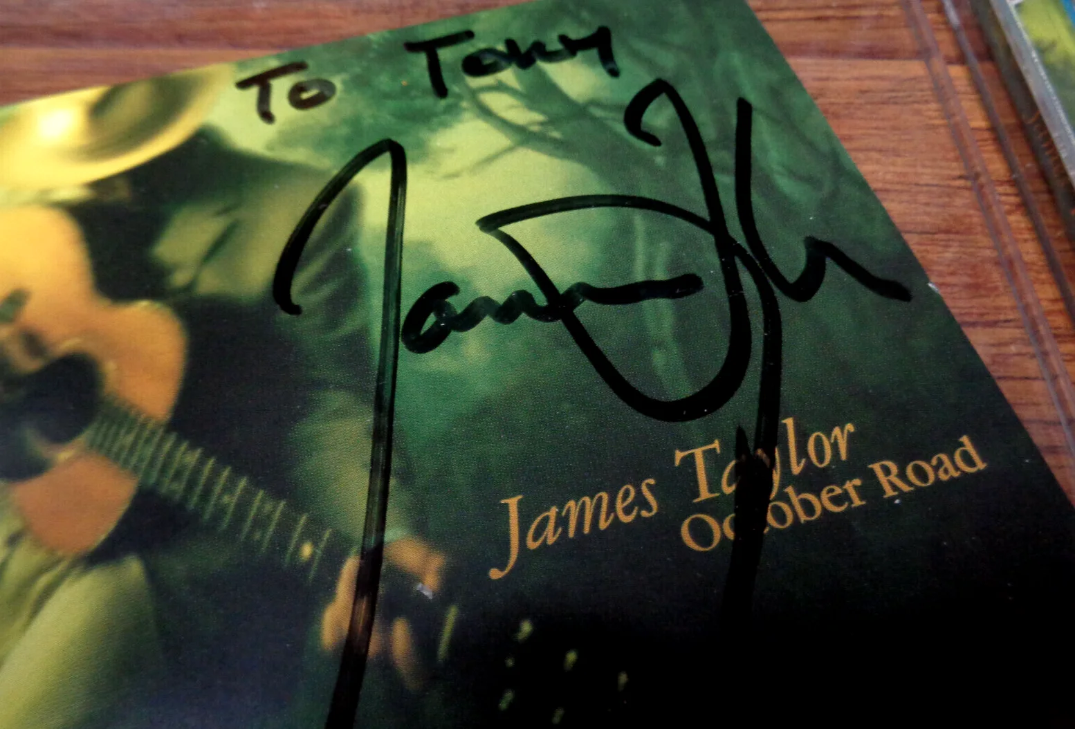 JAMES TAYLOR *SIGNED* OCTOBER ROAD CD VGC USED, image 3