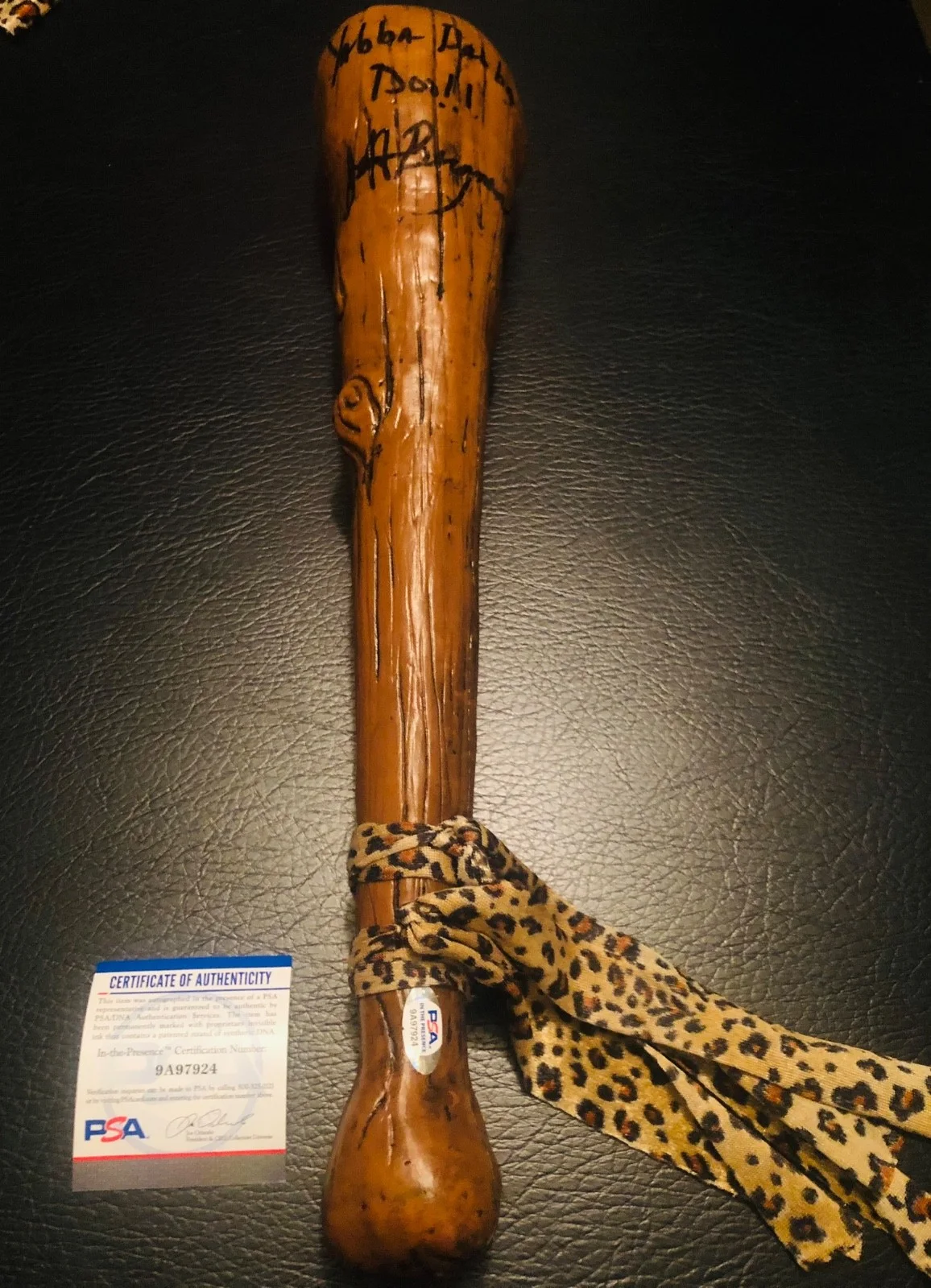 Jeff Bergman — Jeff Bergman Fred Flinstone Actor Signed Caveman Club Yabba Dabba Doo Signed PSA