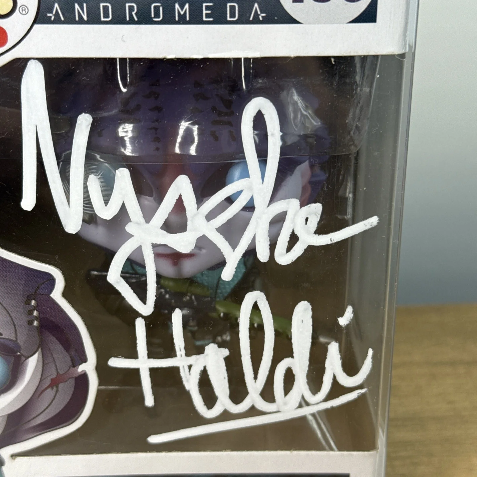 NYASHA HATENDI — Nyasha Hatendi Signed Funko Pop "MASS EFFECT #190 Jaal COA Hologram, изображение 2