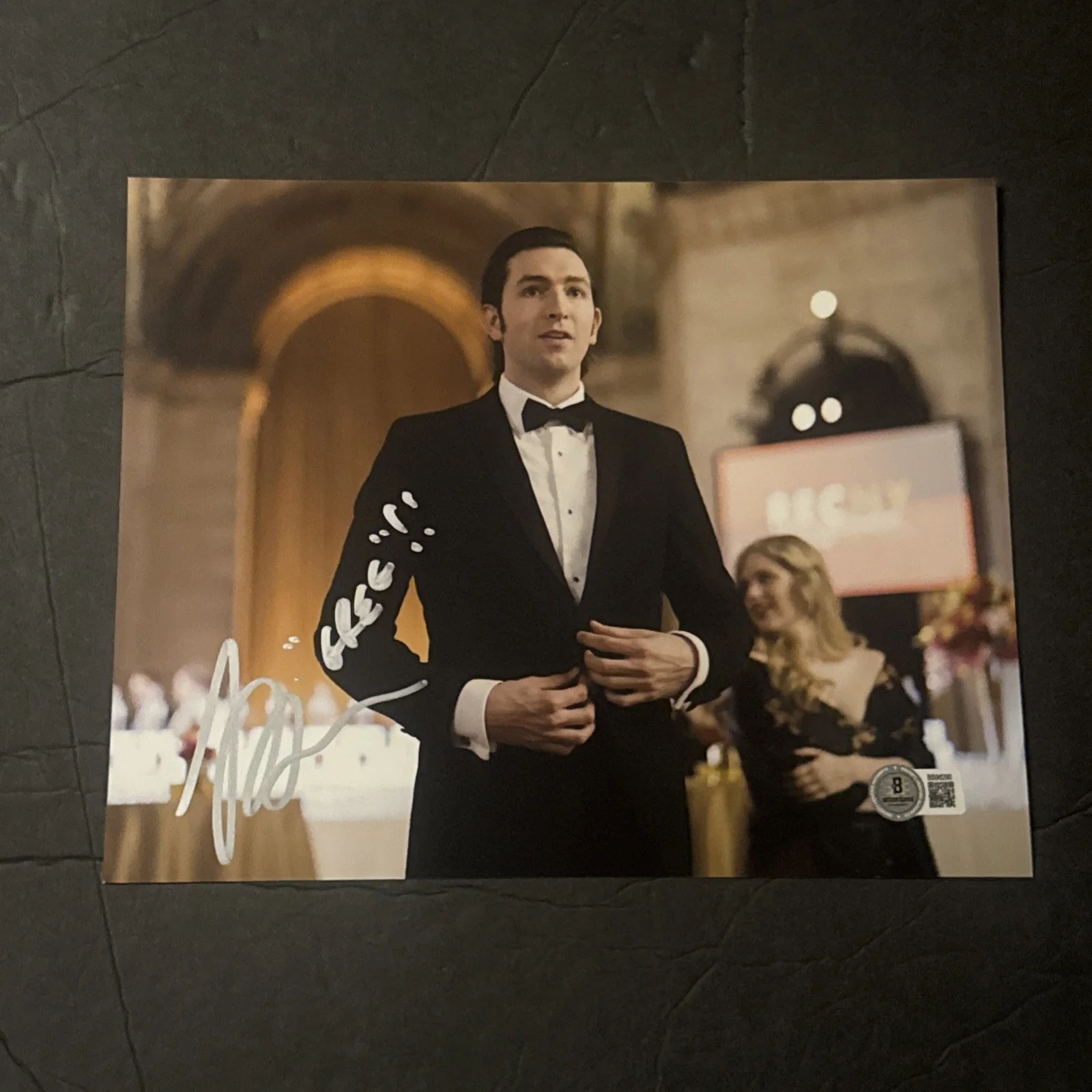 Nicholas Braun Signed Succession Greg Hirsch 8x10 Photo Beckett BAS B, изображение 2
