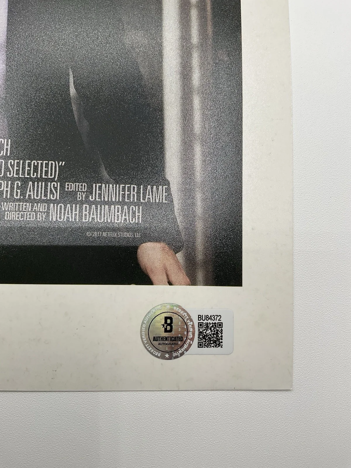 Noah Baumbach — Noah Baumbach signed photo Meyerowitz Stories signed 12x18 BAS Director auto, image 3