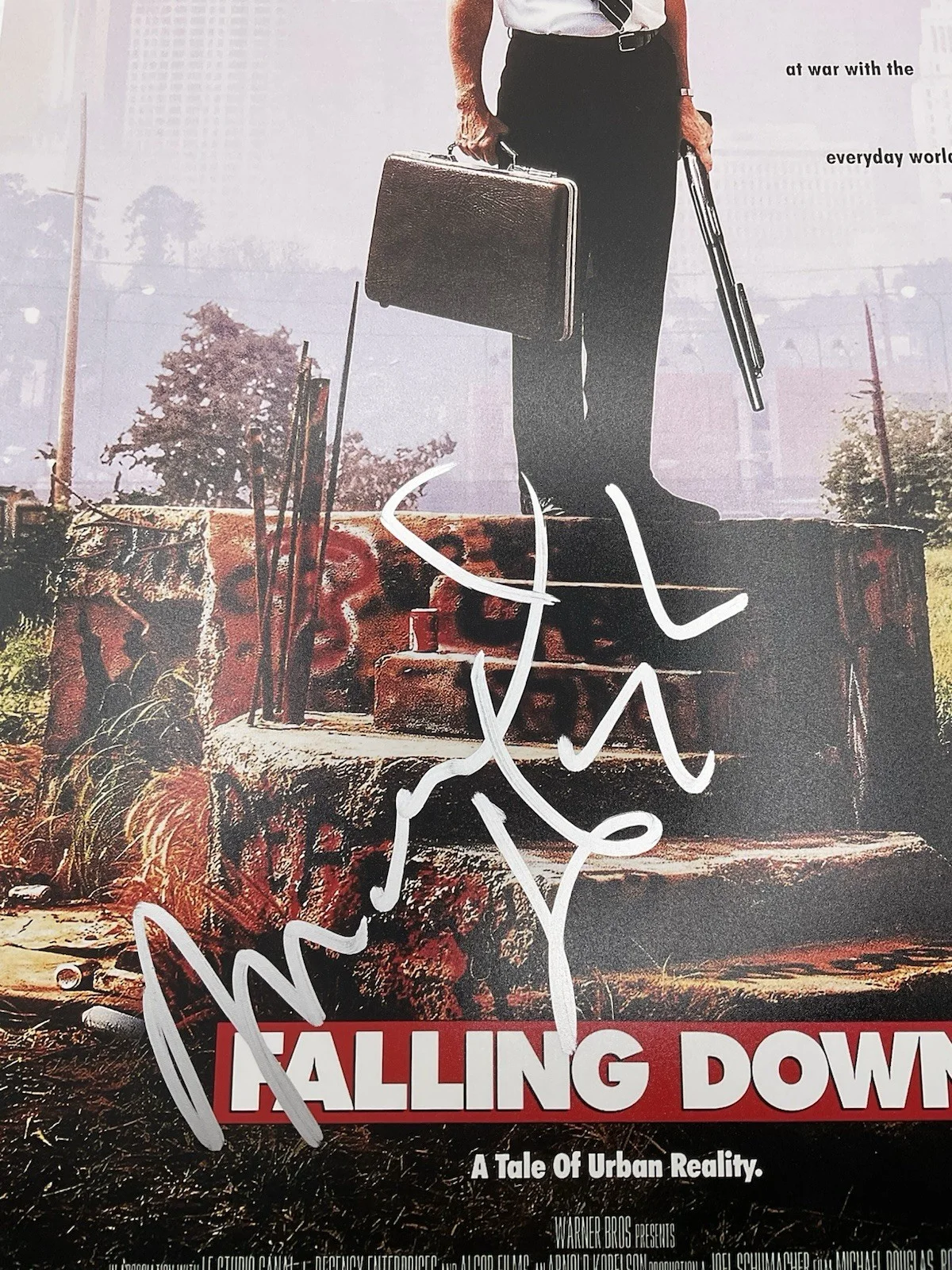 Michael Douglas — Michael Douglas signed photo Falling Down signed 12x18 BAS D-Fens signed photo, изображение 2