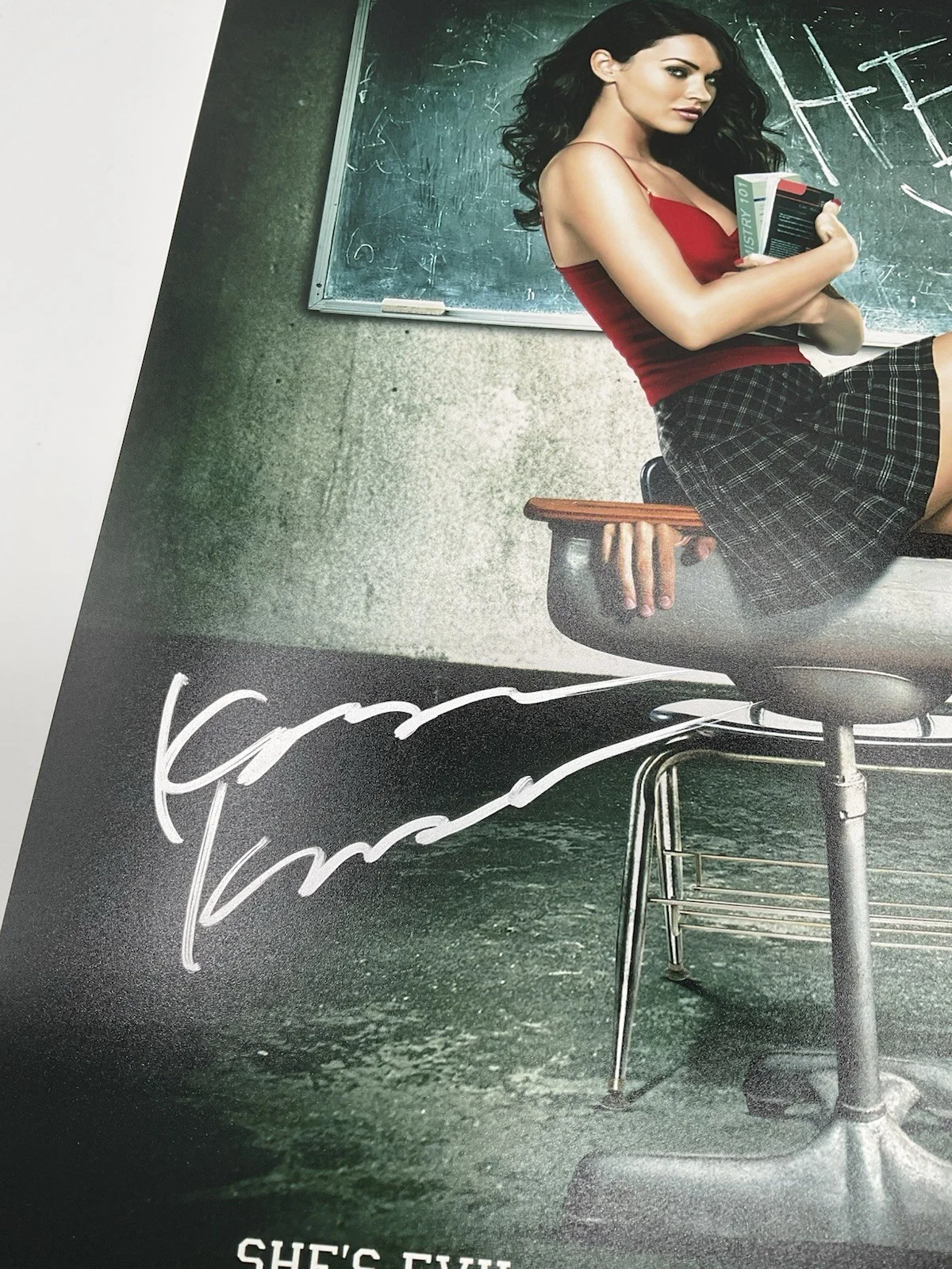 Karyn Kusama — Karyn Kusama signed 12x18 BAS Jennifer's Body signed 12x18 Horror signed photo, image 2