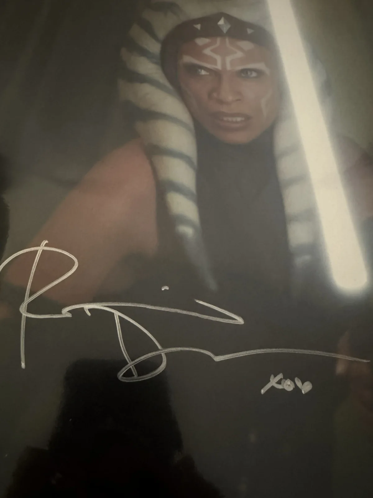 Rosario Dawson — Rosario Dawson Signed 11x14 Photo Ahsoka Tano Star Wars SWAU COA Autograph, изображение 2