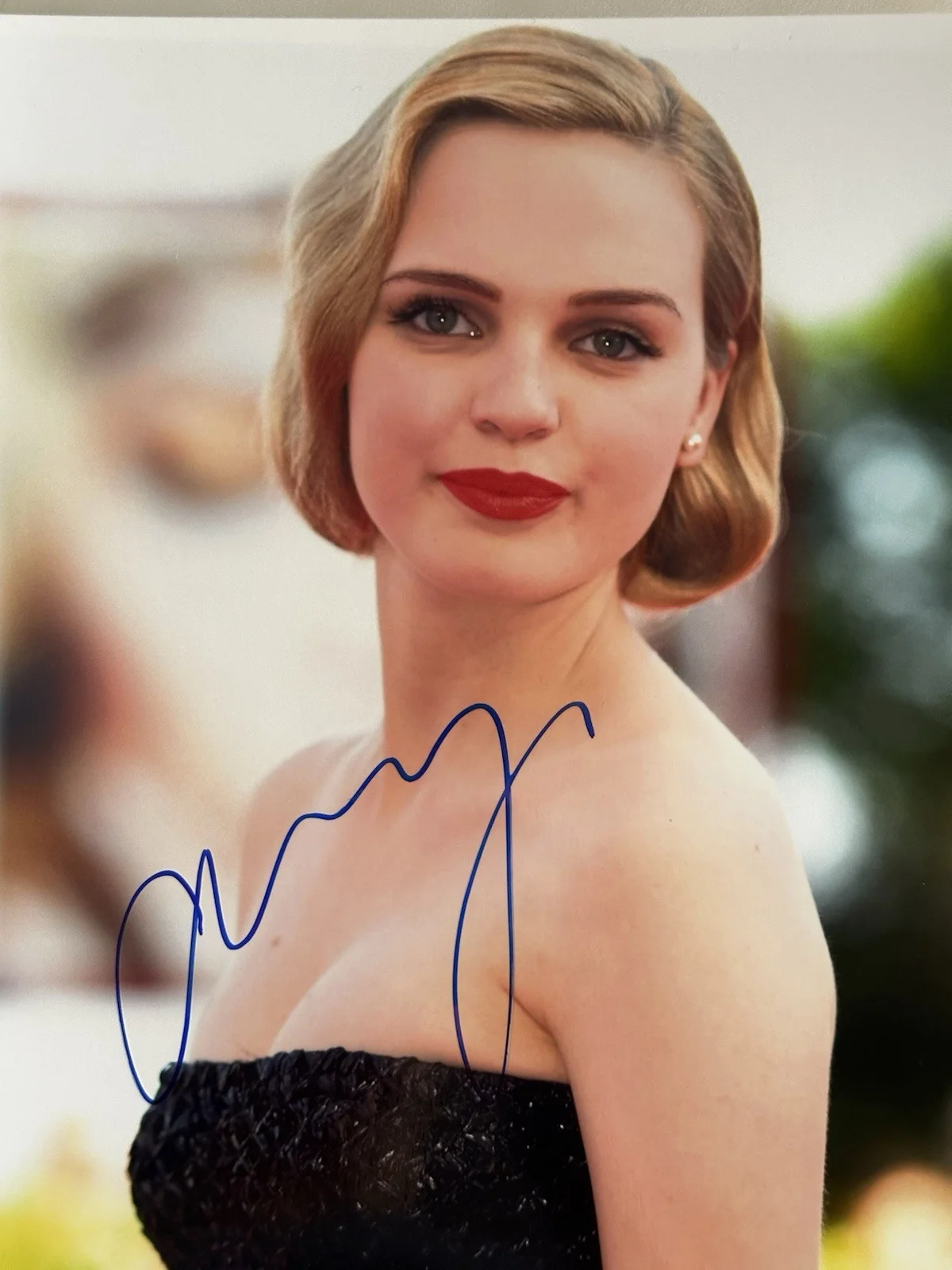 Odessa Young — Odessa Young signed 8x10 Photo In Person. Springsteen