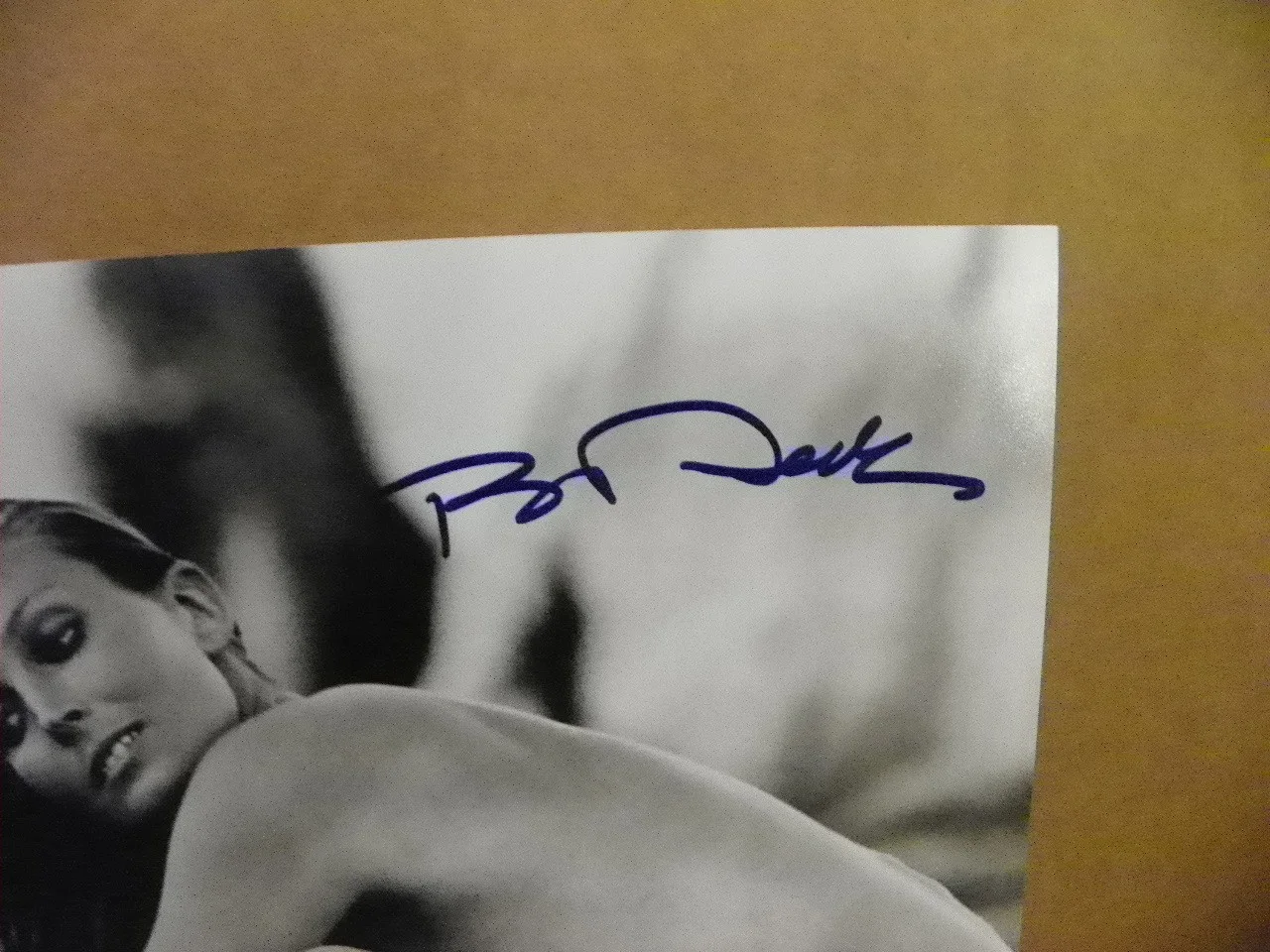 Bo Derek — Bo Derek Sexy Hot Beach Signed Autographed 8X10 Photo Beckett 10 Playboy Model, изображение 3