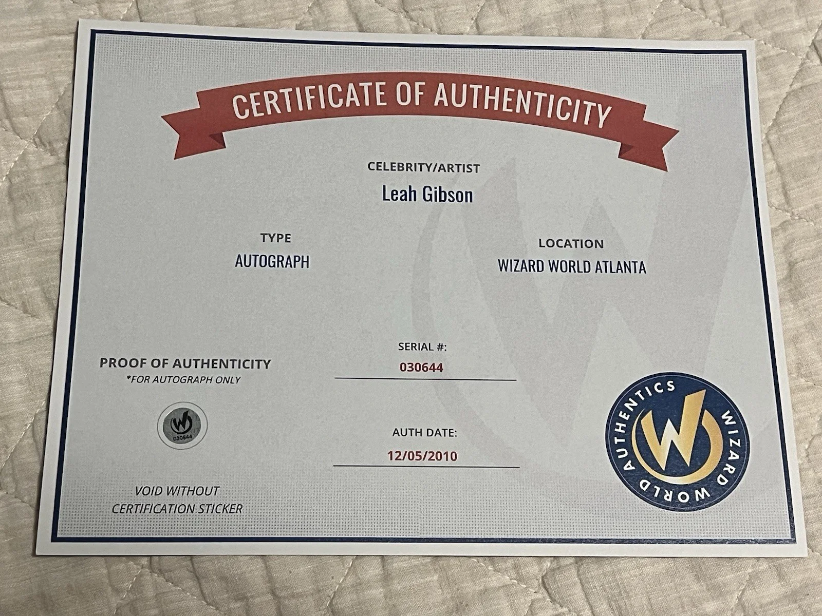 Leah Gibson — Leah Gibson Rise of the Planet of the Apes Signed 8x10 Photo Wizard World COA., изображение 3