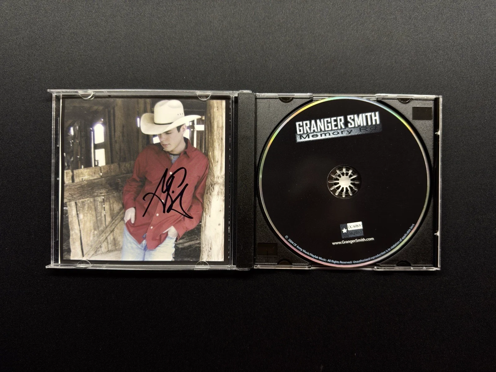 Granger Smith Signed Autograph Memory Rd CD Yee Yee autographed, image 2