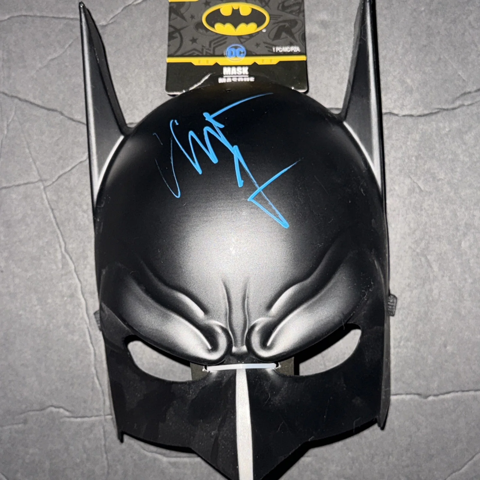Christian Bale Signed Batman Dark Knight Movie DC Mask Beckett BAS, image 2