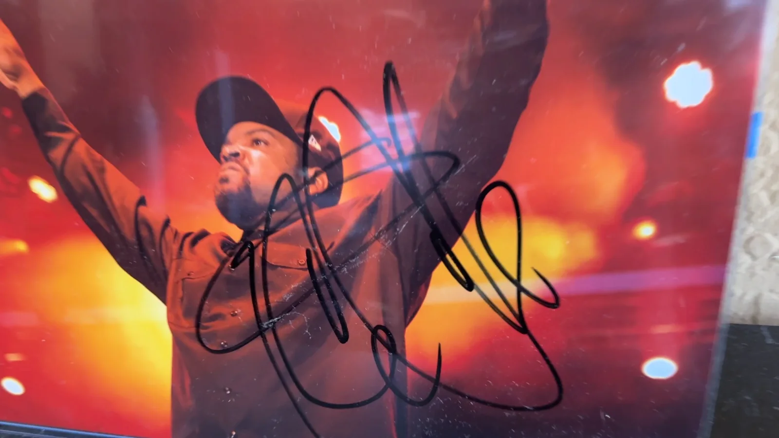 ICE CUBE — ICE CUBE SIGNED RAPPER NWA 11x14 PHOTO AUTHENTIC AUTOGRAPH WITH EXACT PROOF, image 2