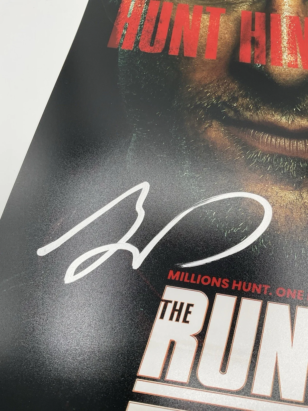 Glen Powell — Glen Powell signed photo BAS The Running Man signed 12x18 Glen Powell 12x18 auto, image 2