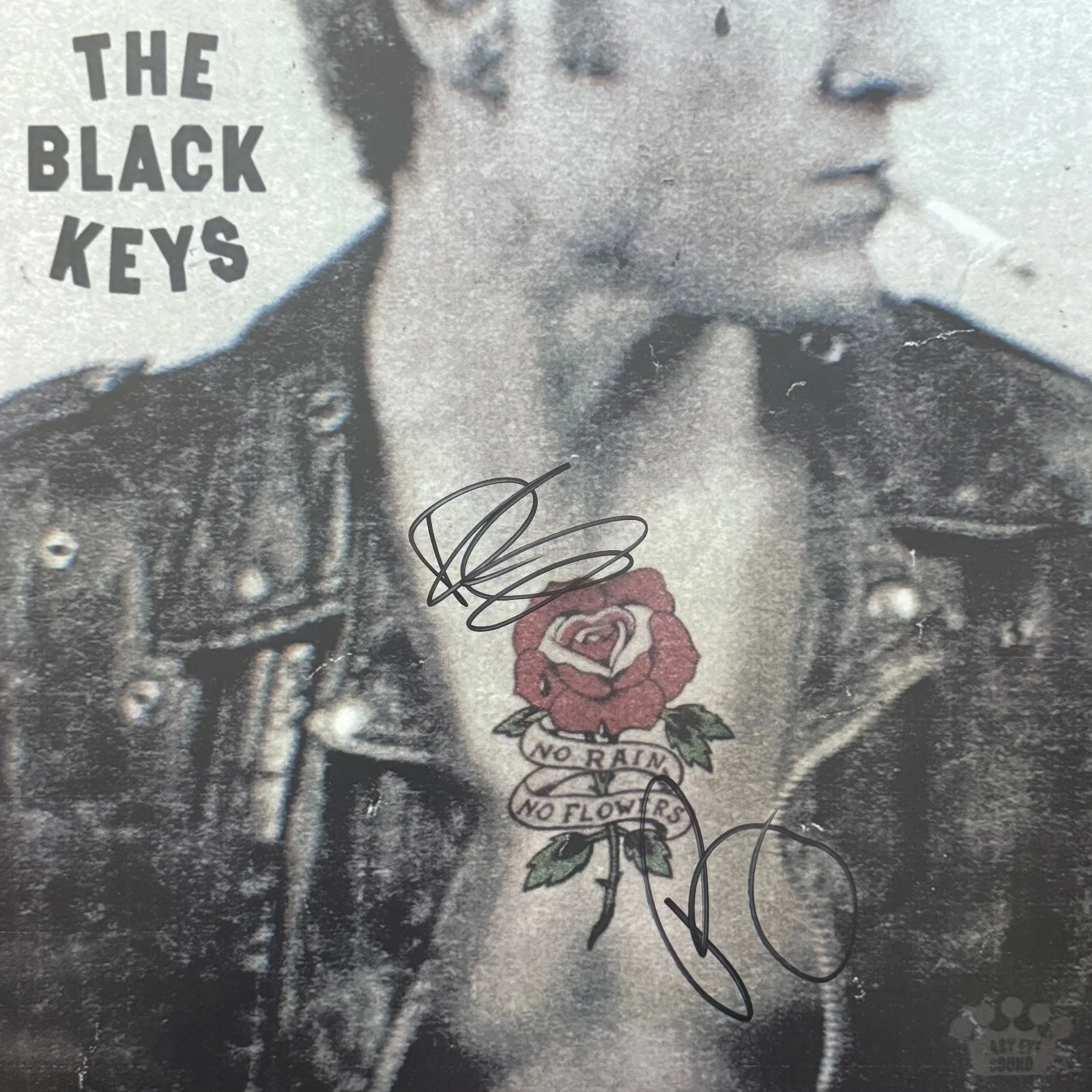 The Black Keys signed Vinyl Record Album JSA COA No Rain No Flowers Auto Z2417, image 2