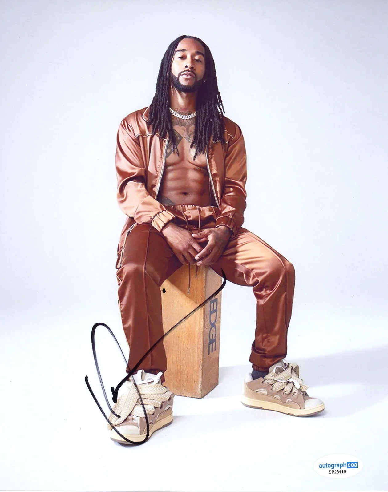 Omarion — Omarion "B2K" Singer AUTOGRAPH Signed Shirtless Autographed 8x10 Photo ACOA