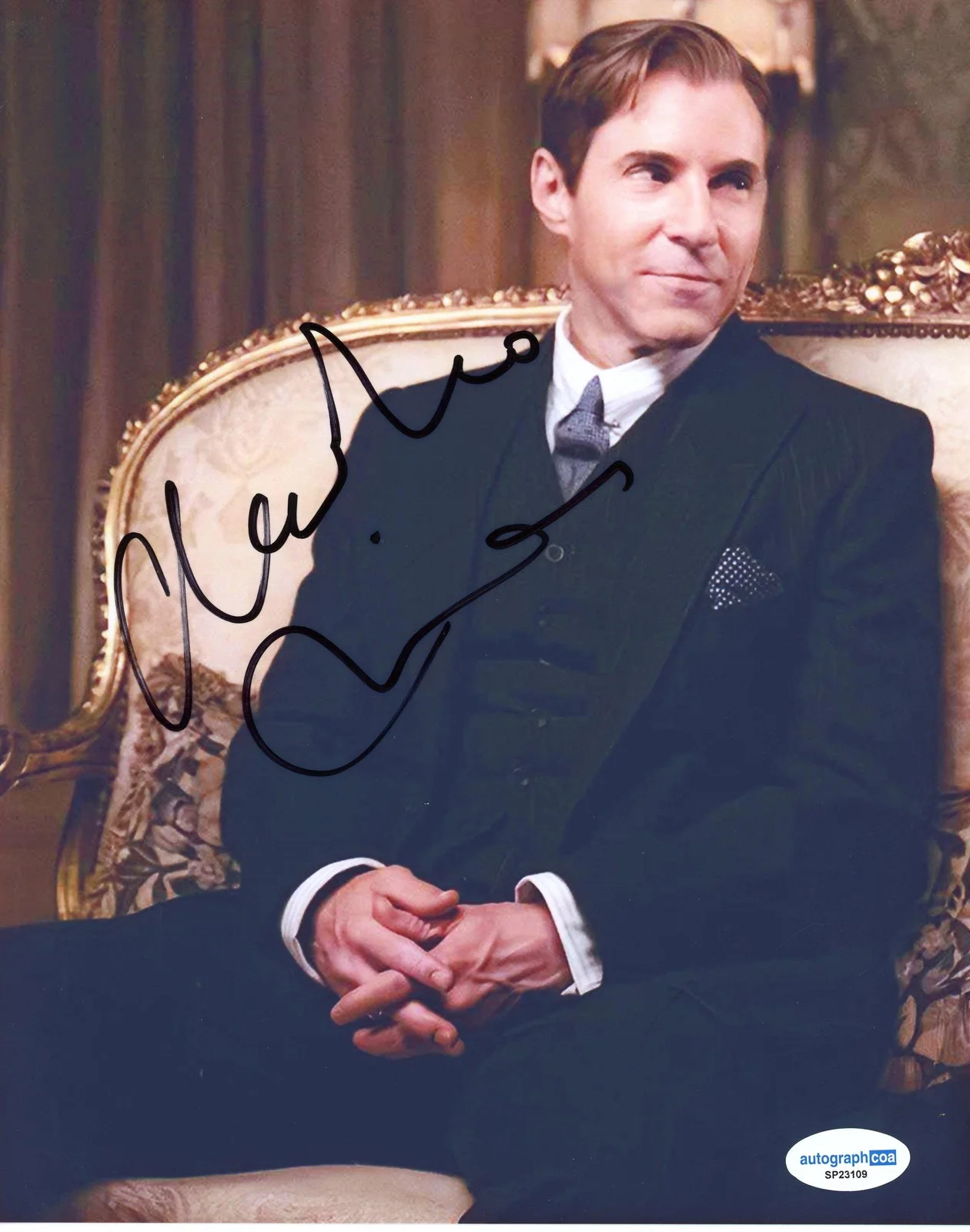 Alessandro Nivola — Alessandro Nivola "Downton Abbey: The Grand Finale" AUTOGRAPH Signed 8x10 Photo